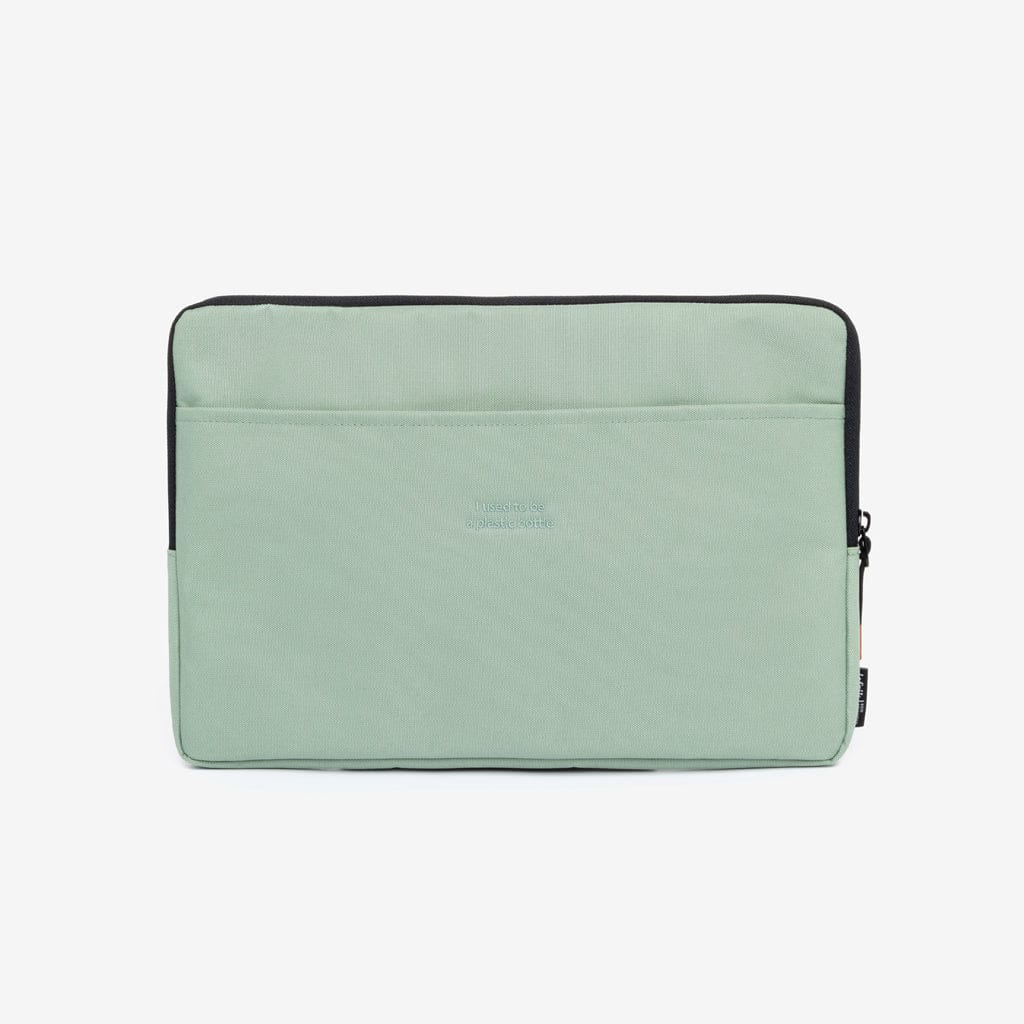 Grüne Laptoptasche Capture Sage aus recyceltem PET von Lefrik