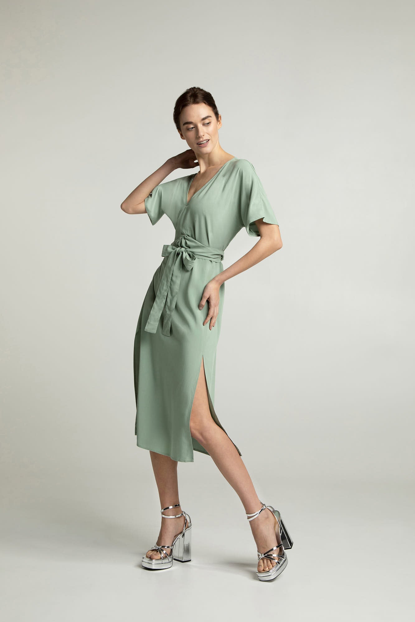Kleid ADEENA in mint von LOVJOI aus Ecovero™ (ST)