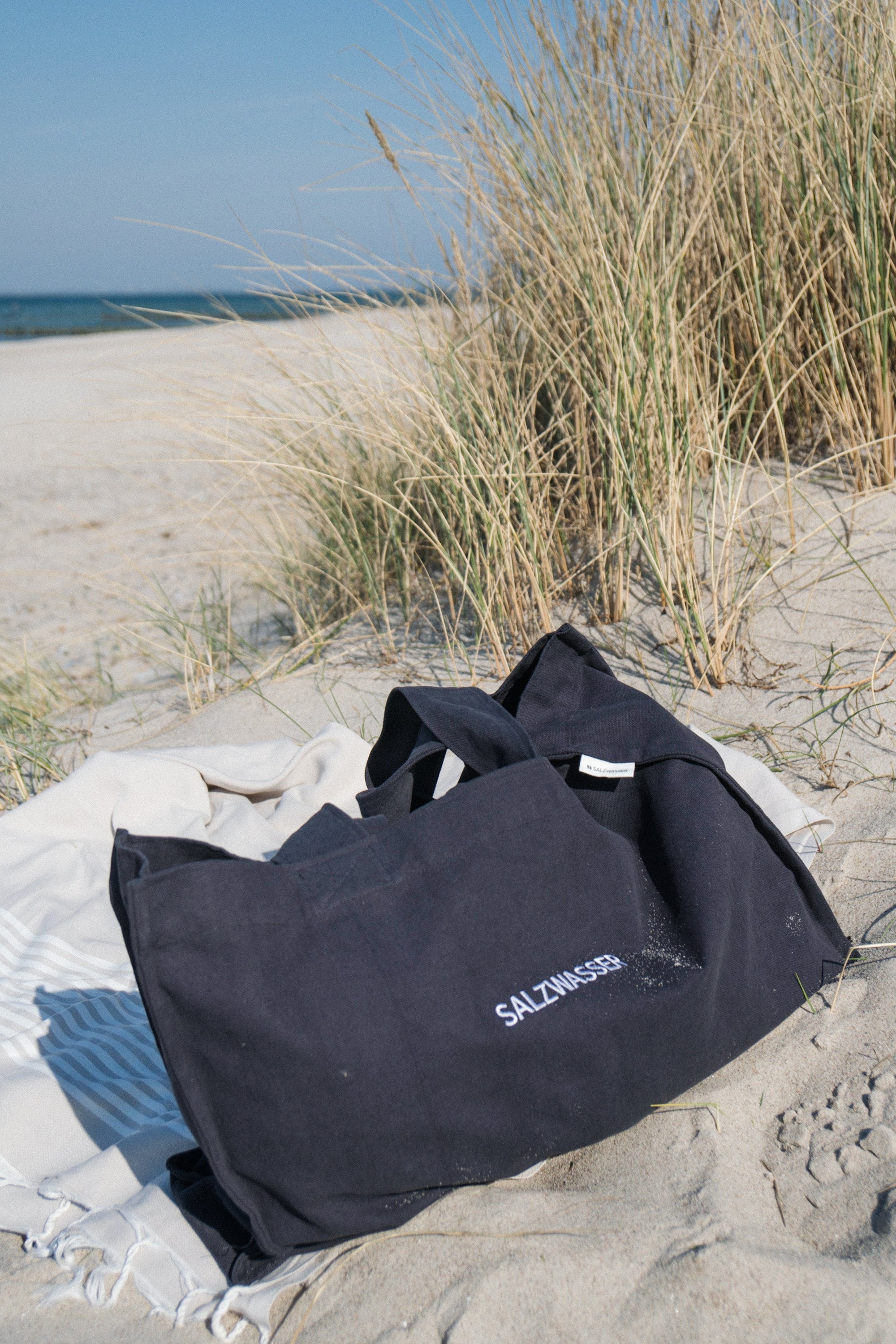Shopper-Beachbag Dunkelblau aus Bio Baumwoll Canvas von Salzwasser