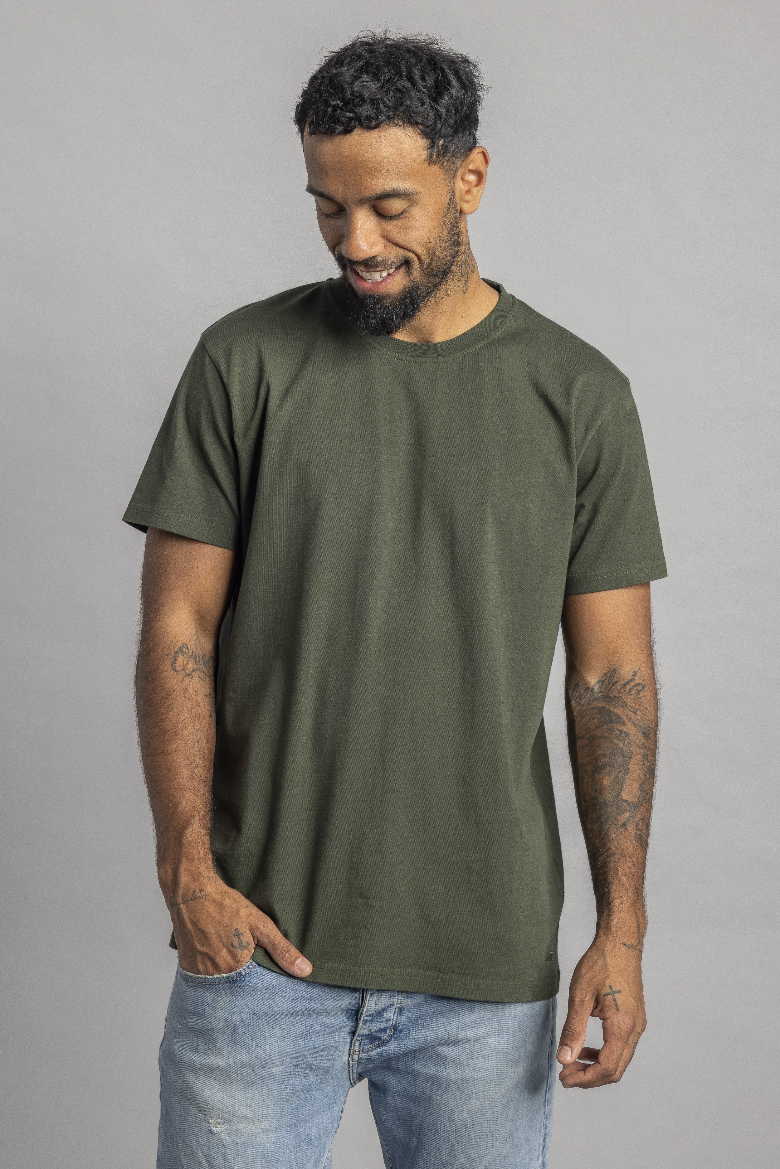 Premium Blank T-Shirt STANDARD