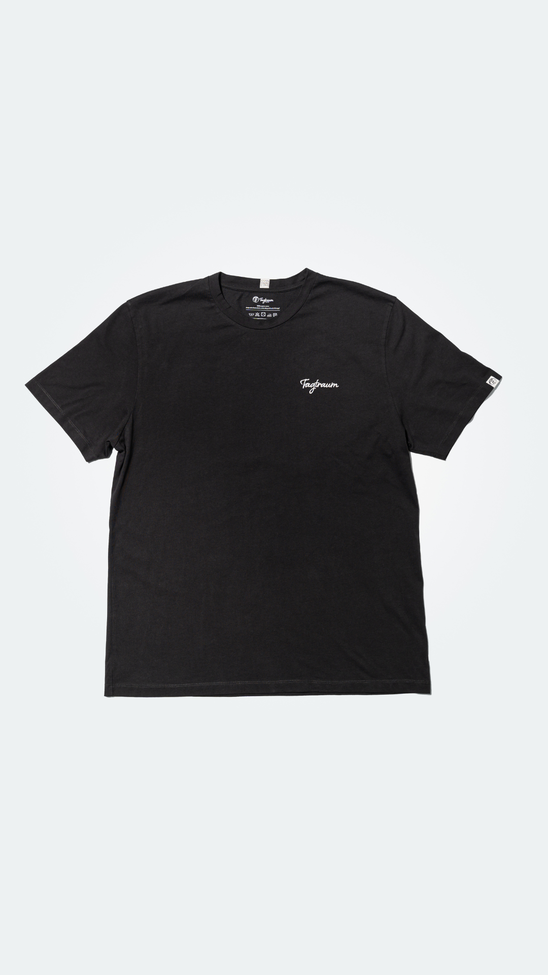 Schwarzes T-Shirt aus 100% Bio-Baumwolle von Tagtraum Clothing