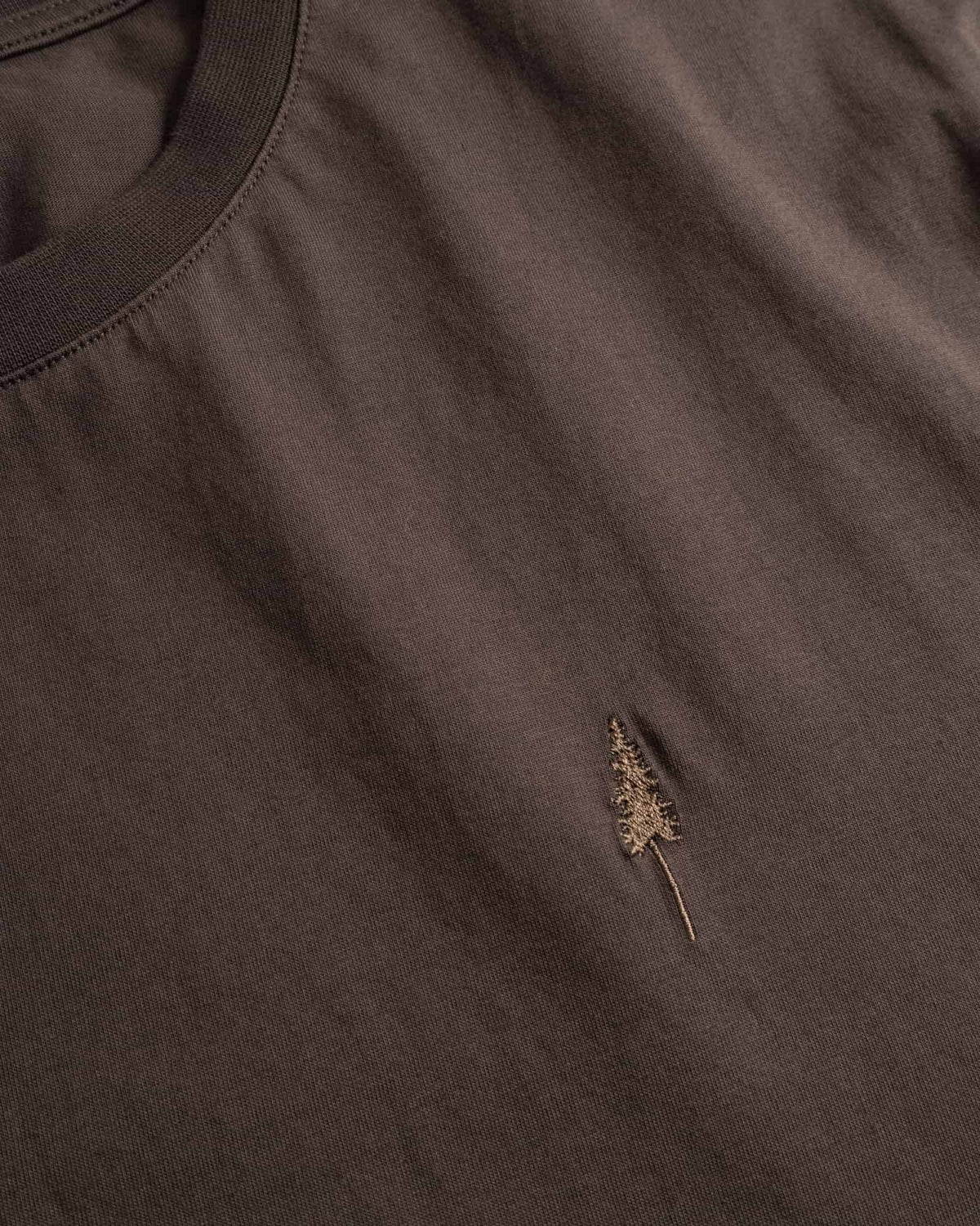 Braunes T-Shirt aus Bio-Baumwolle von Nikin