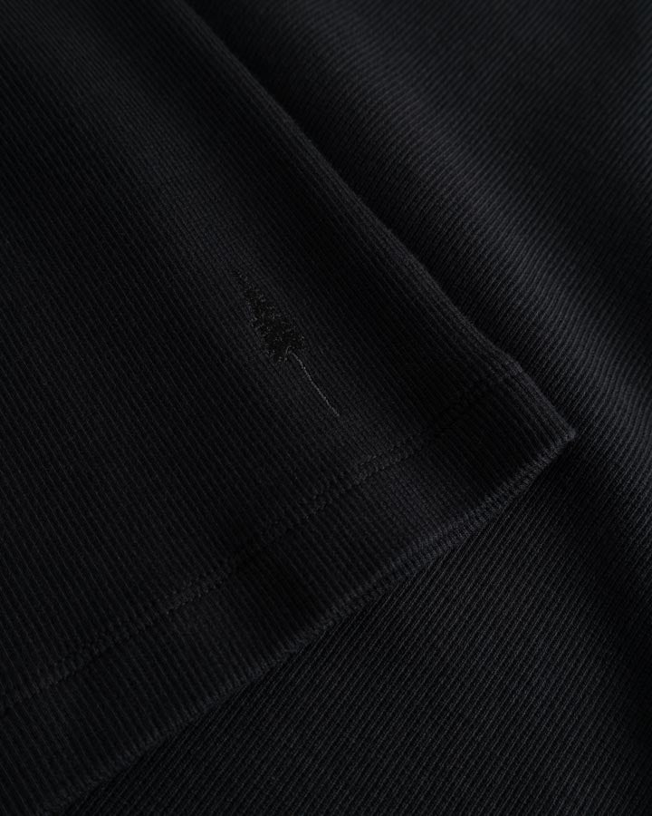 Black Top Tree made of organic cotton from Nikin