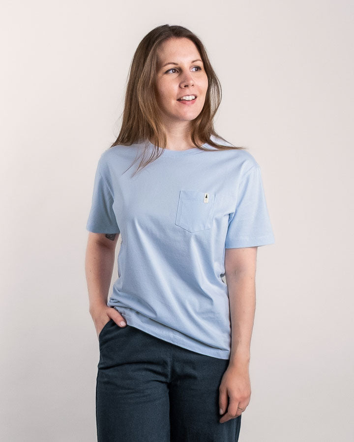 Light blue T-shirt TreeShirt Pocket Mono Relaxed made from 100% recycled cotton by Nikin