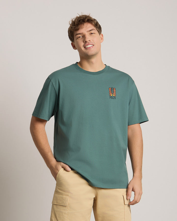 Grünes T-Shirt Tree Stay Rooted aus 100% Bio-Baumwolle von NIKIN