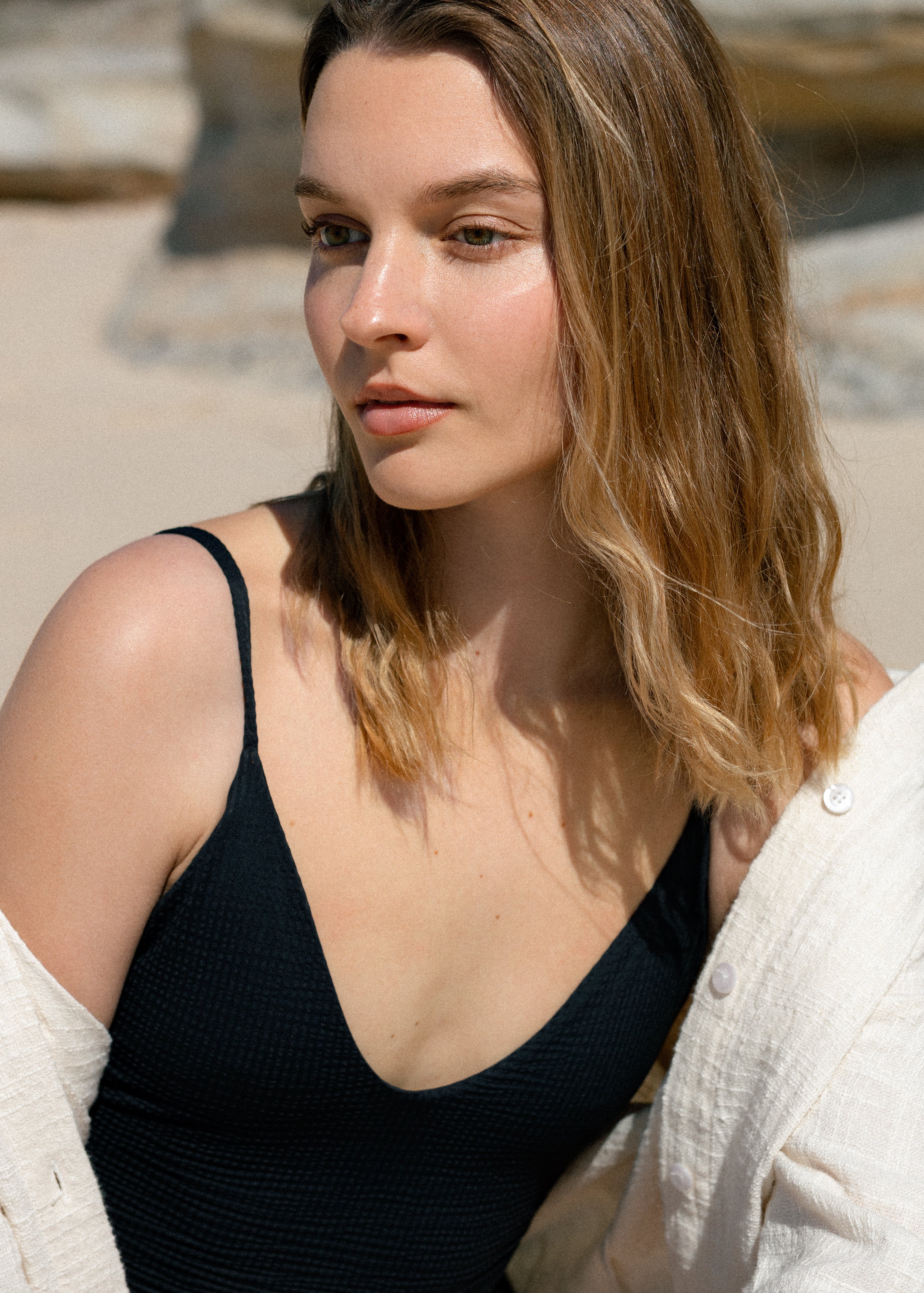 Schwarzer Badeanzug Capri aus recyceltem Polyamid von Pura Clothing