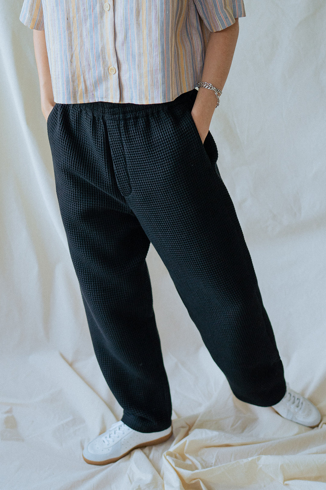 Black wide trousers Waffle made from 100% organic cotton by Rotholz