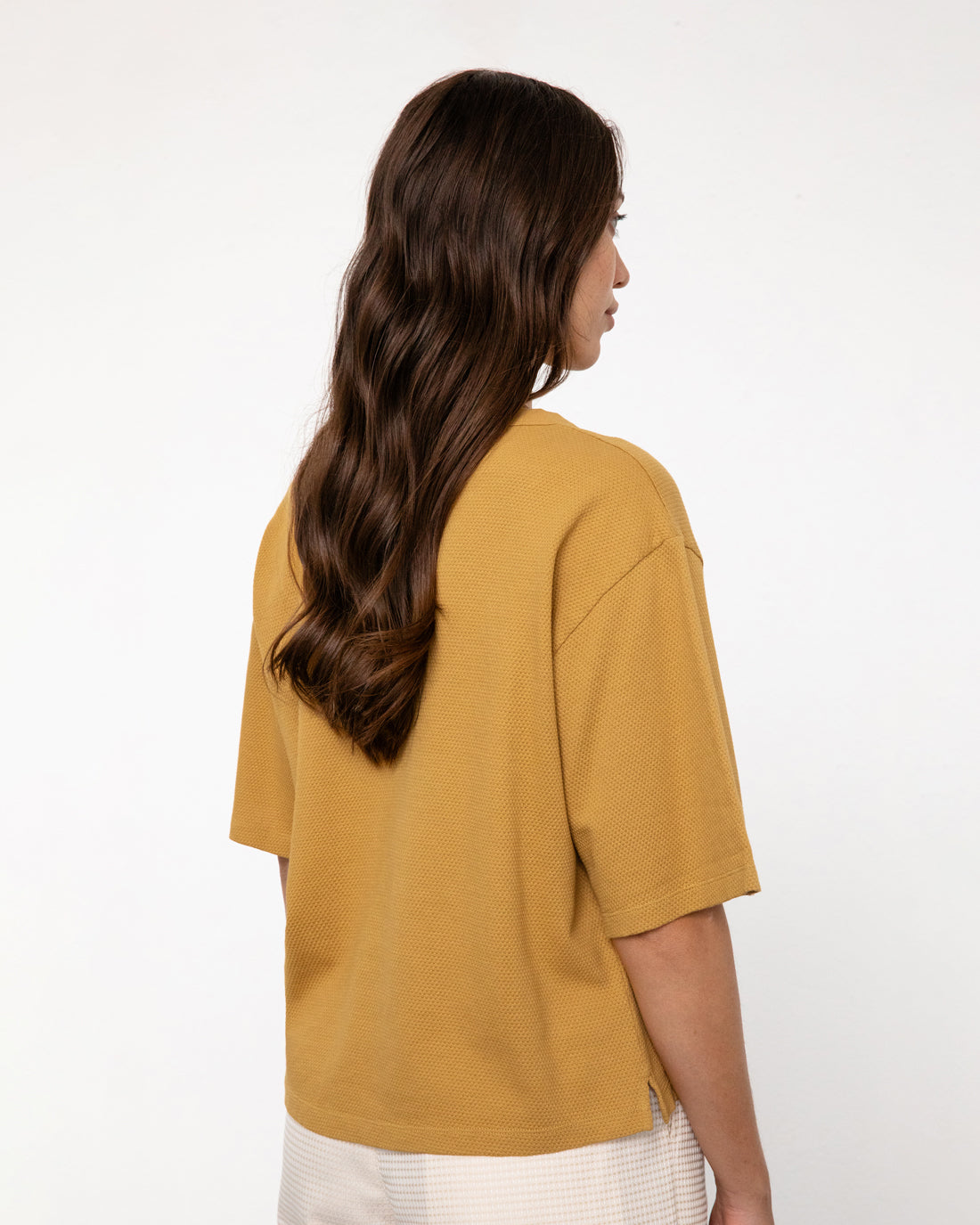 Gelbes kurzes Waffel T-Shirt aus 100% Bio-Baumwolle von Rotholz