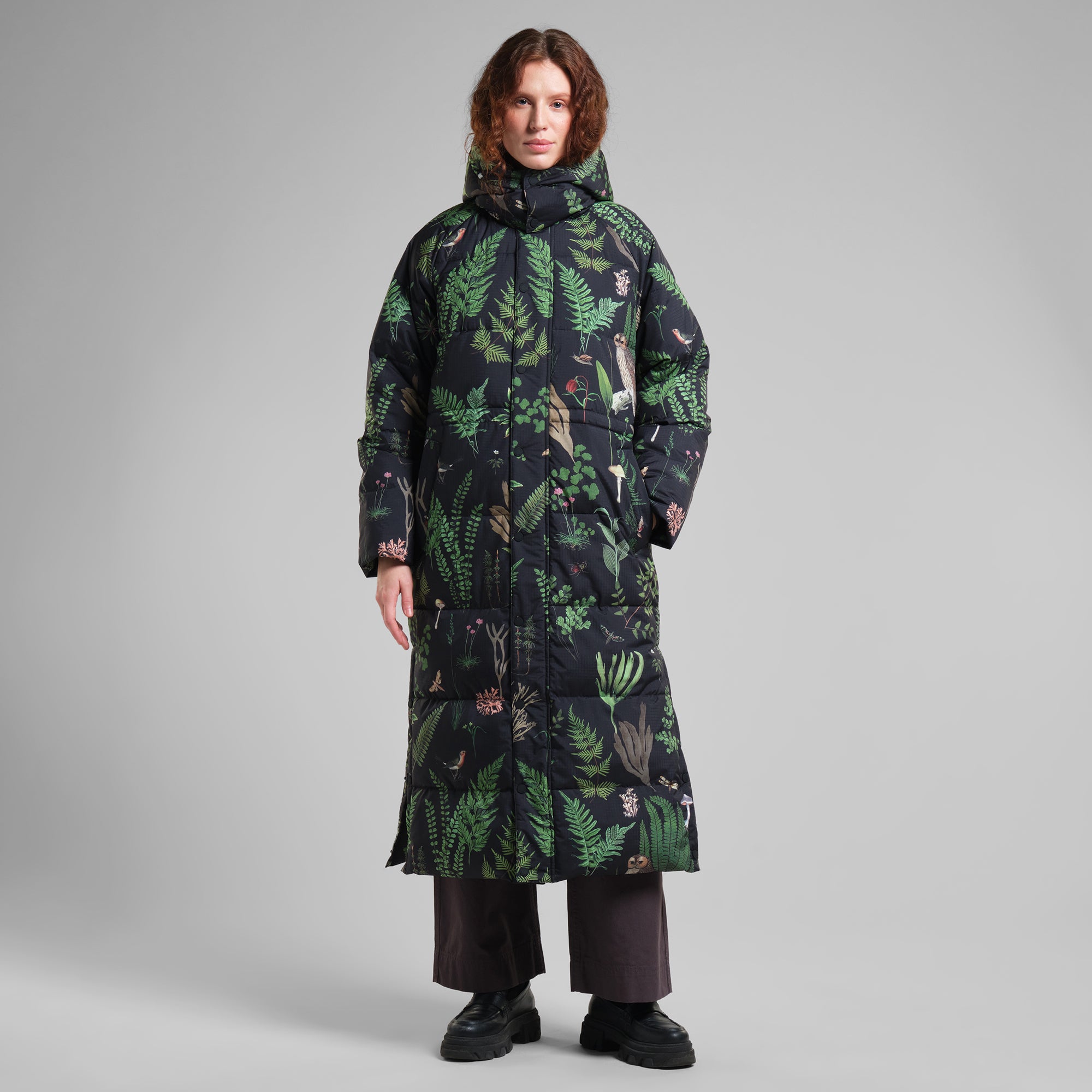 Parka Karmas Secret Garden aus recycleten Materialien von Dedicated in bunt