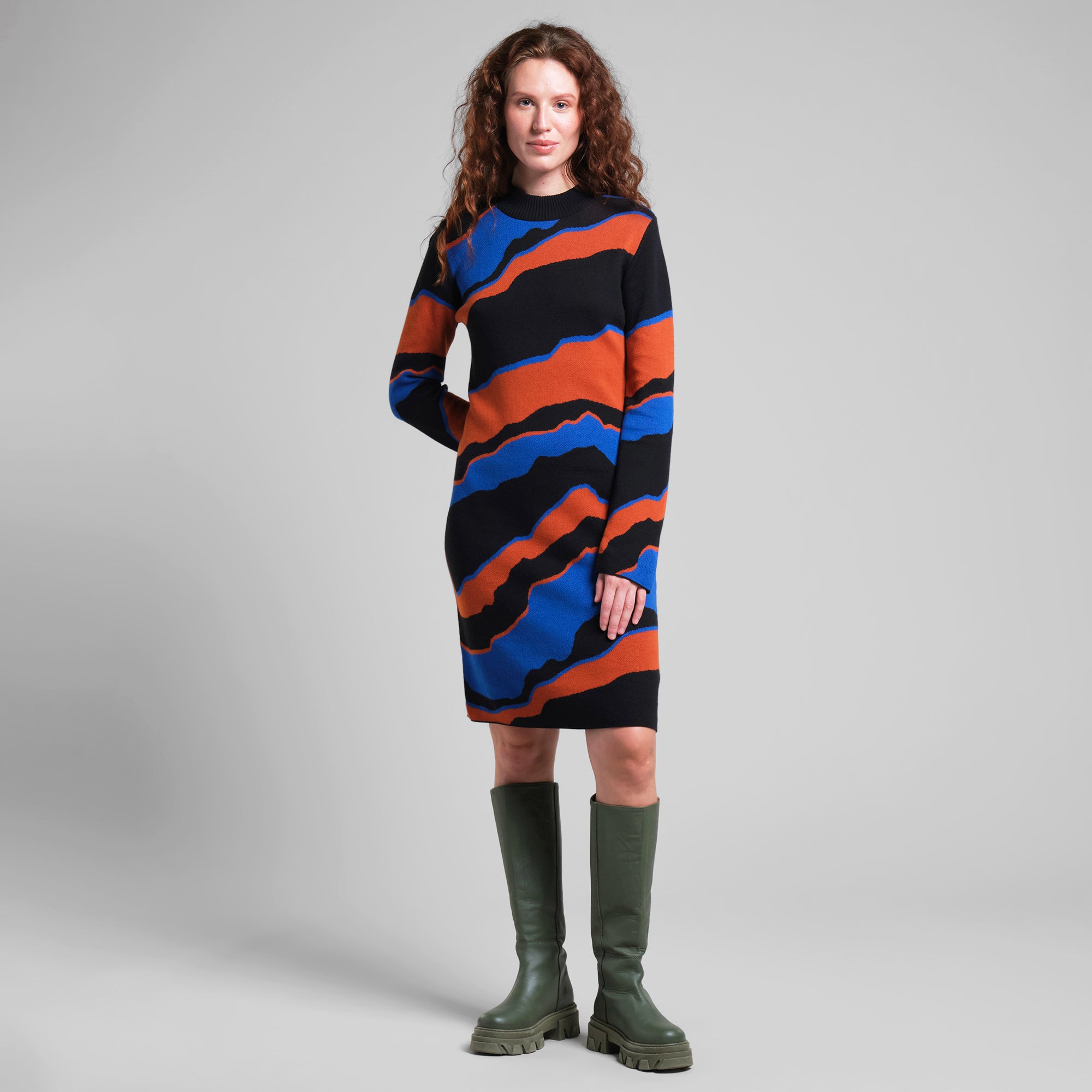 Strickkleid Lo aus 100% Bio Baumwolle von Dedicated in Mountain-Muster