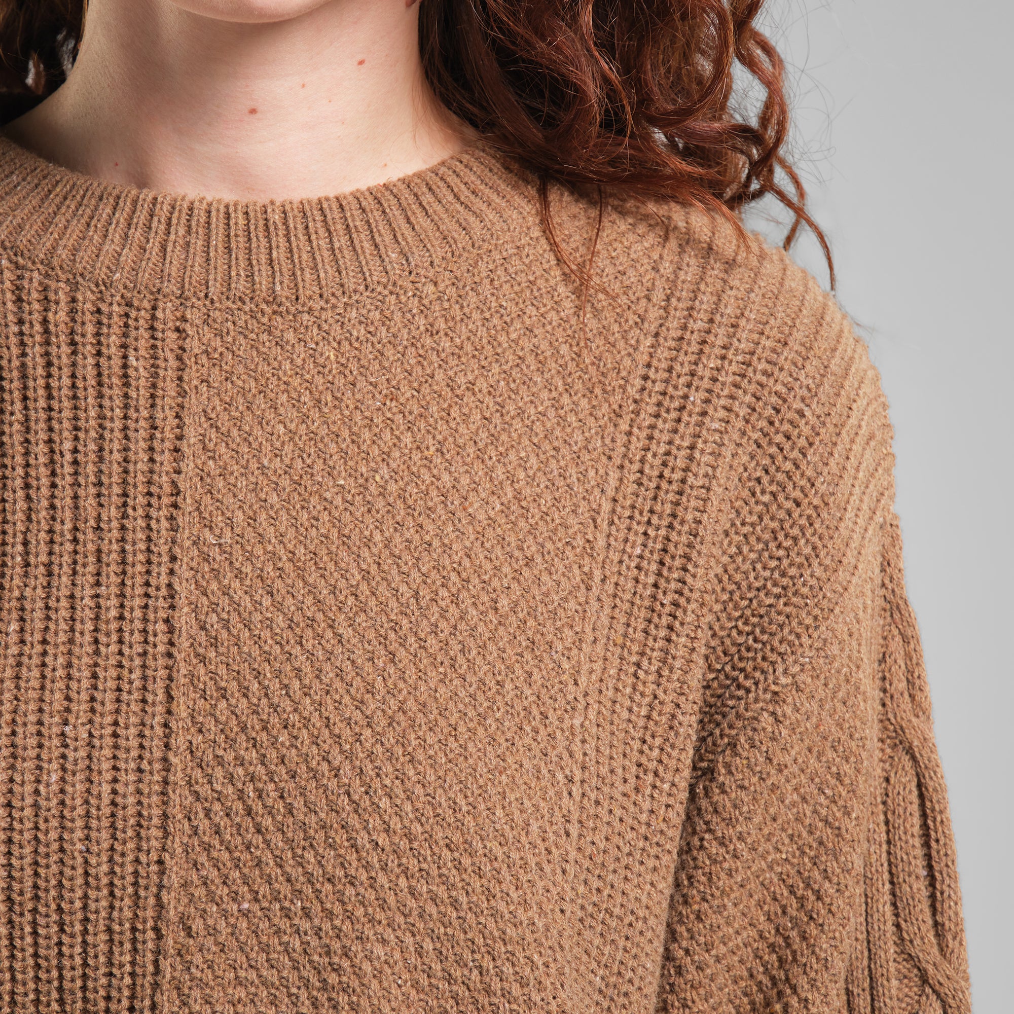 Strickpullover Limboda mit recylceter Wolle von Dedicated in camel Brown