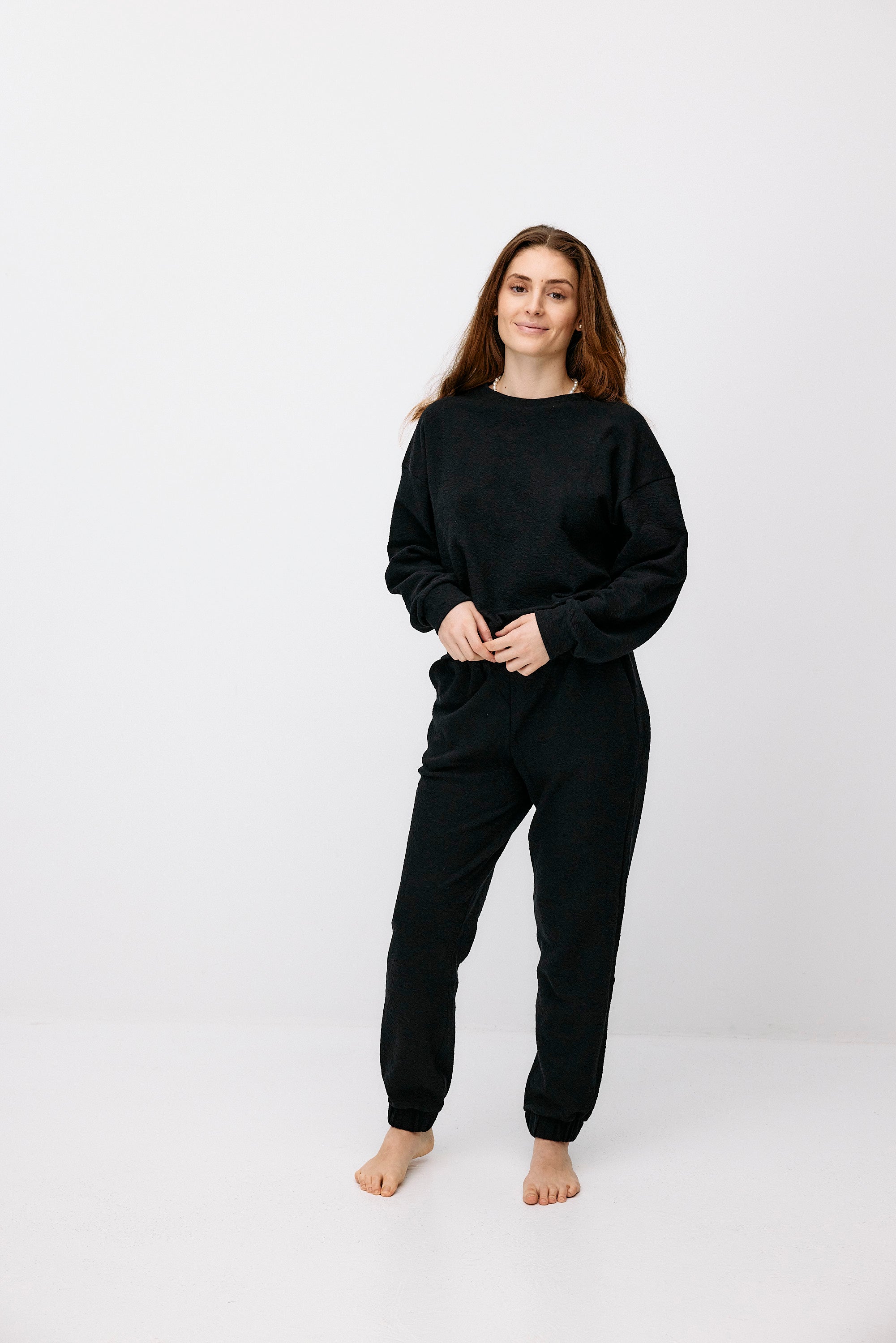 Botanic Sweater - black intense von Moya Kala