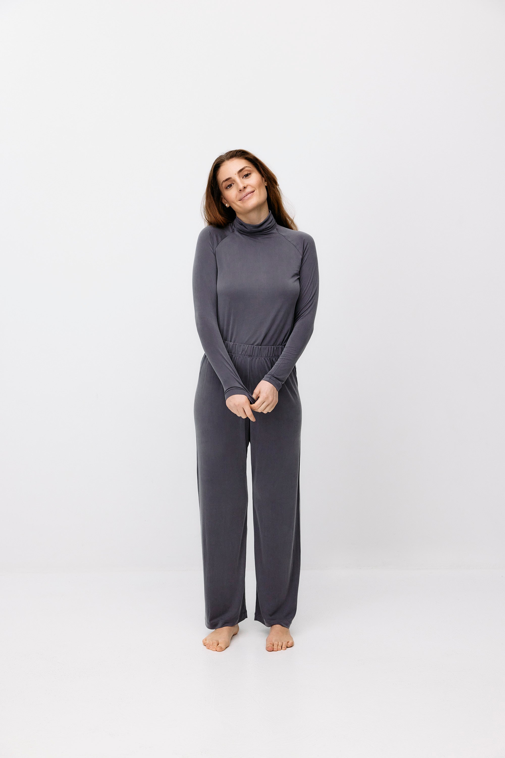 Col tube Cupro - gris violet par Moya Kala