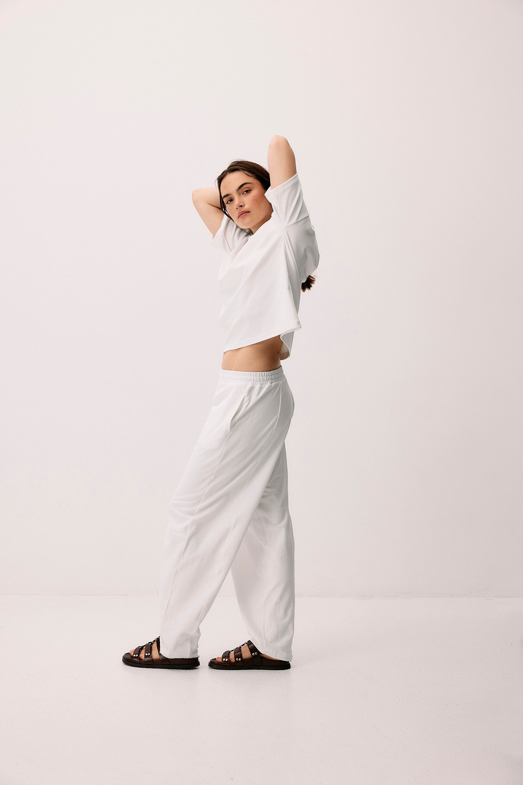 White, reversible T-shirt Pure made of 100% organic cotton by Moya Kala