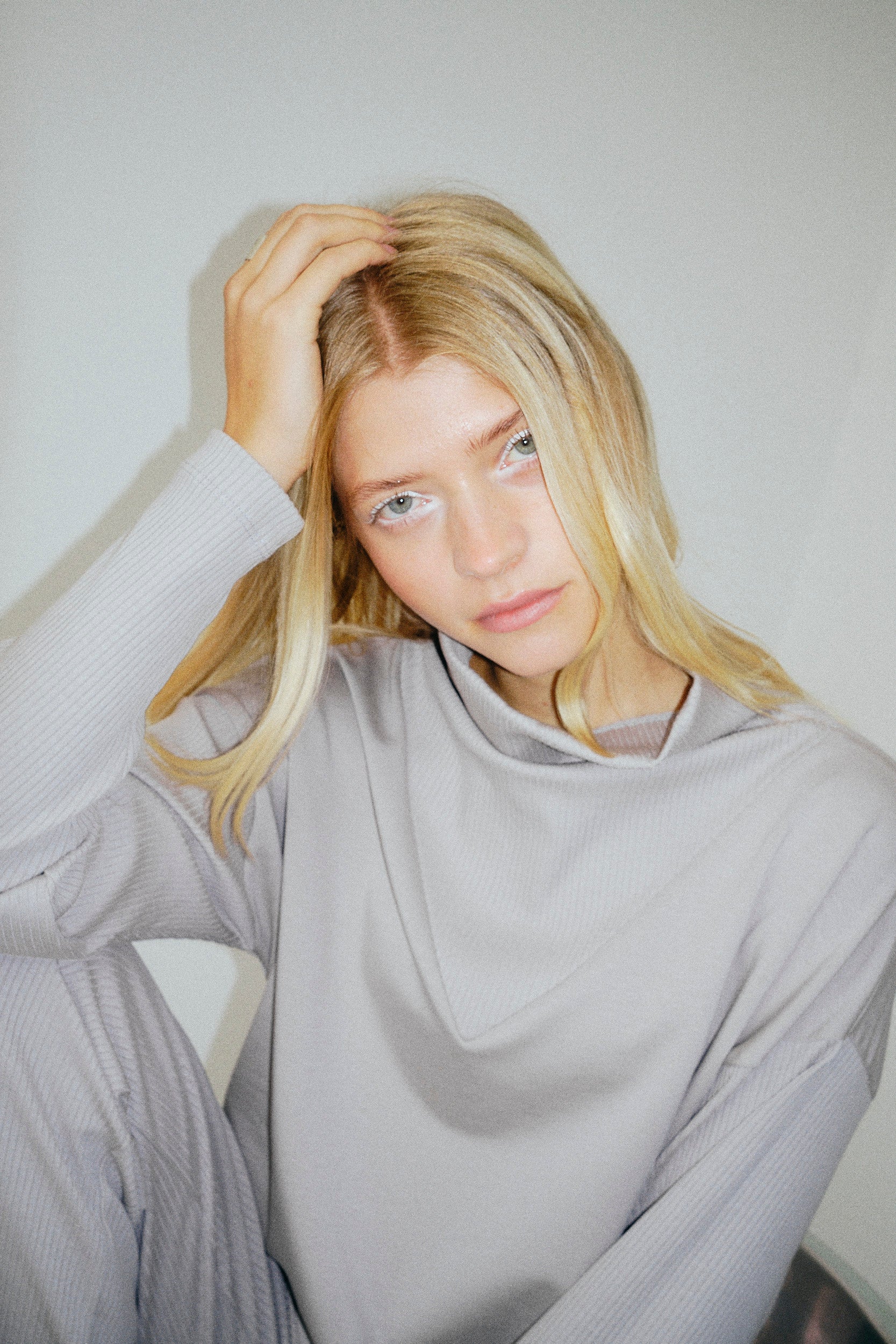 Formal Rib Sweater - opal grey von Moya Kala