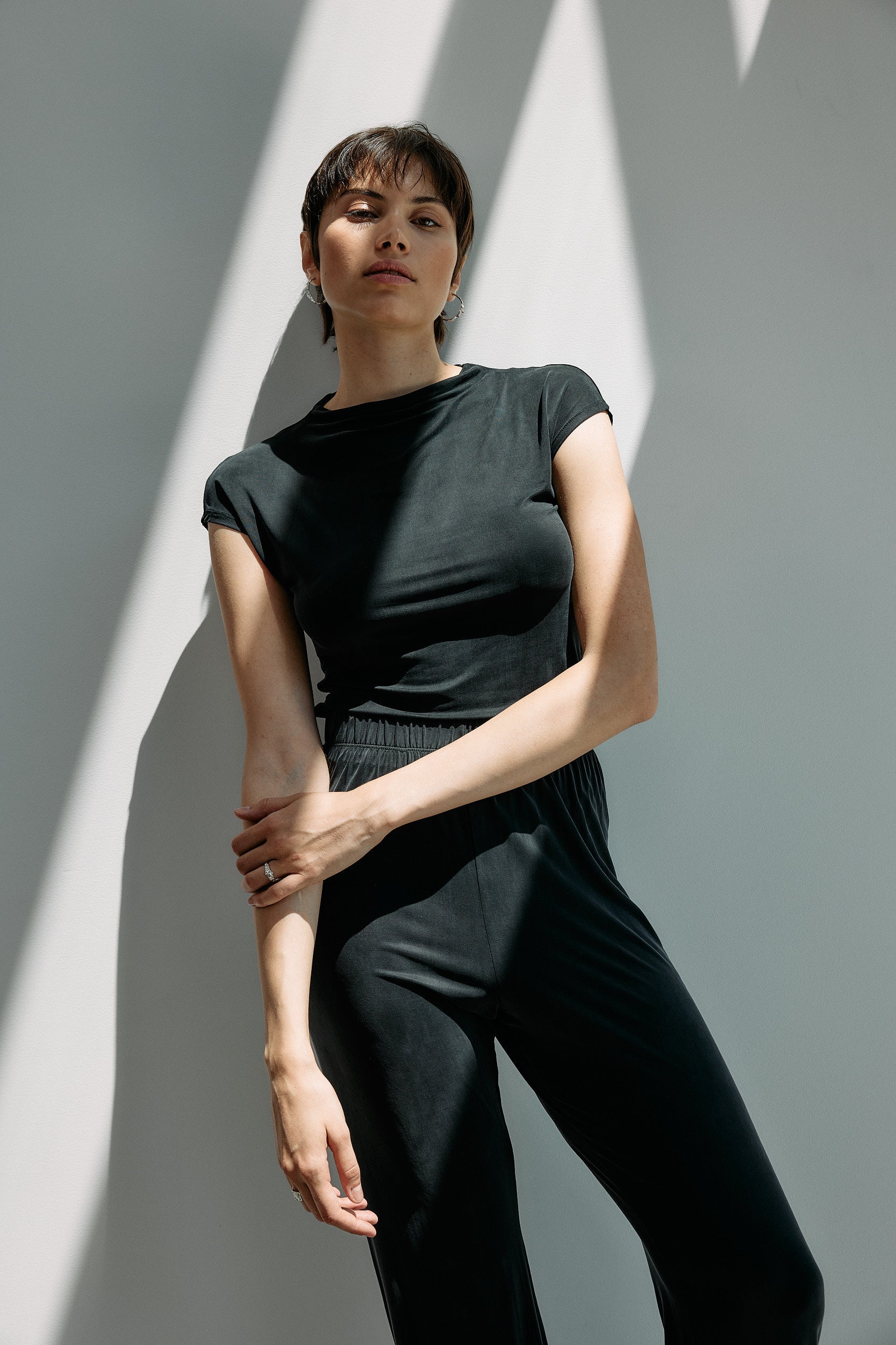 Cupro Cap Sleeve - graphite - von Moya Kala