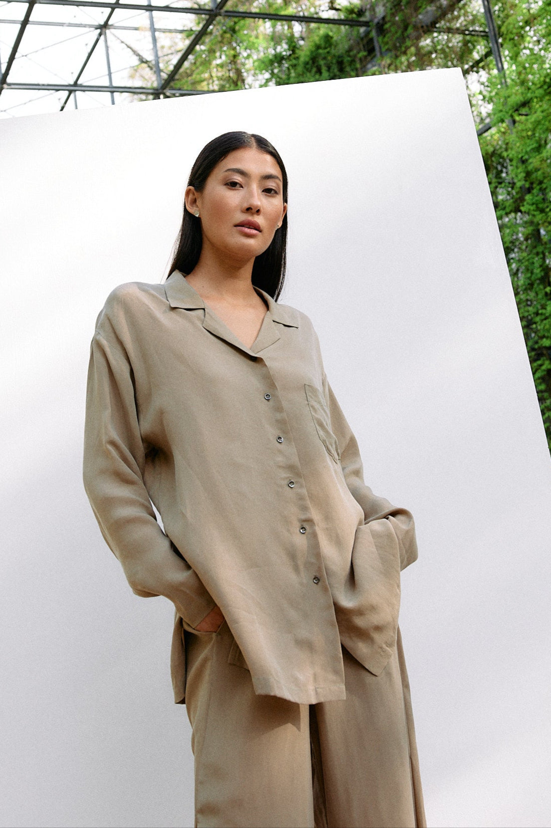 Woven Cupro Blouse - coriander - von Moya Kala