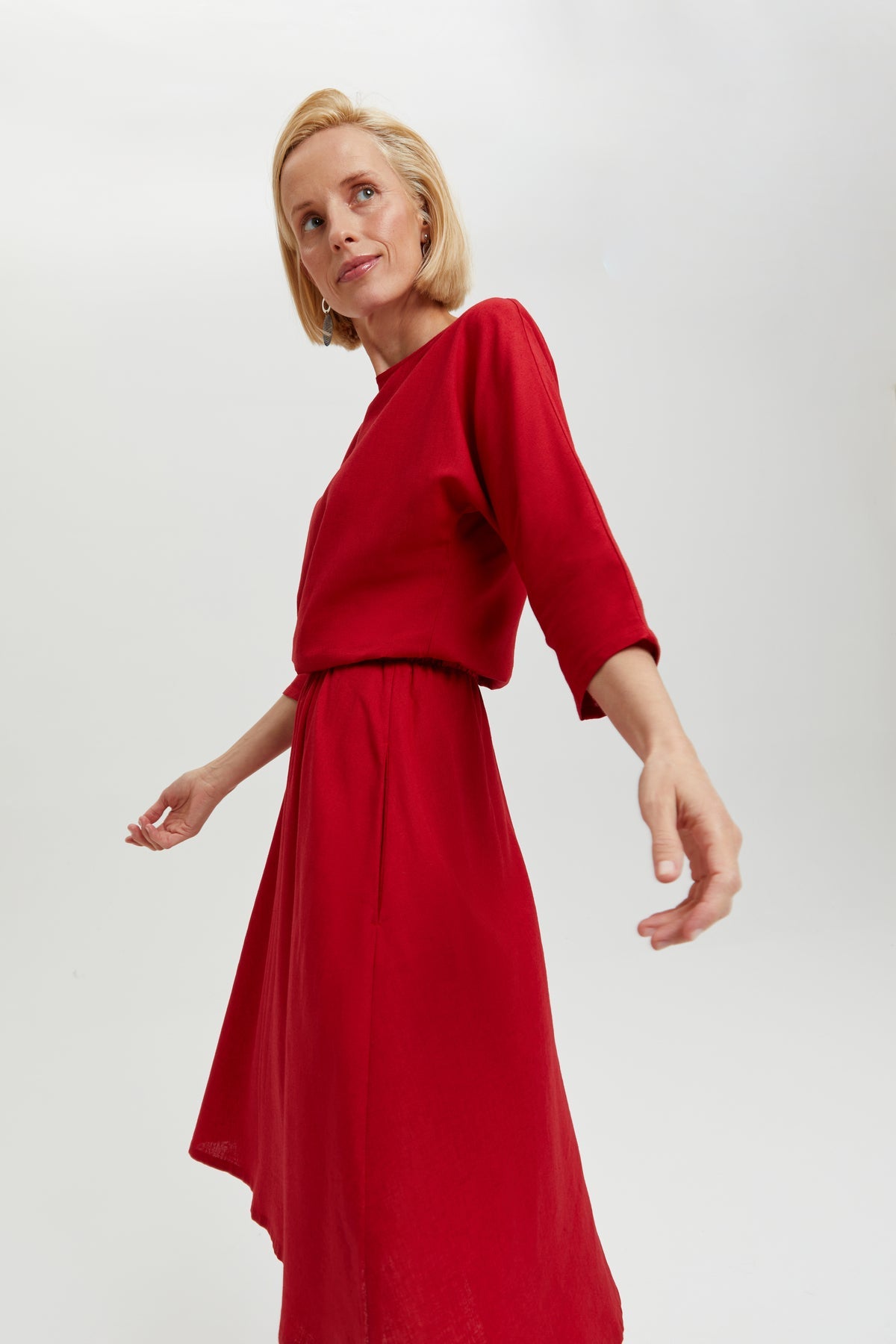 Nane | Leinenkleid mit 3/4 Ärmeln in Rot von Ayani