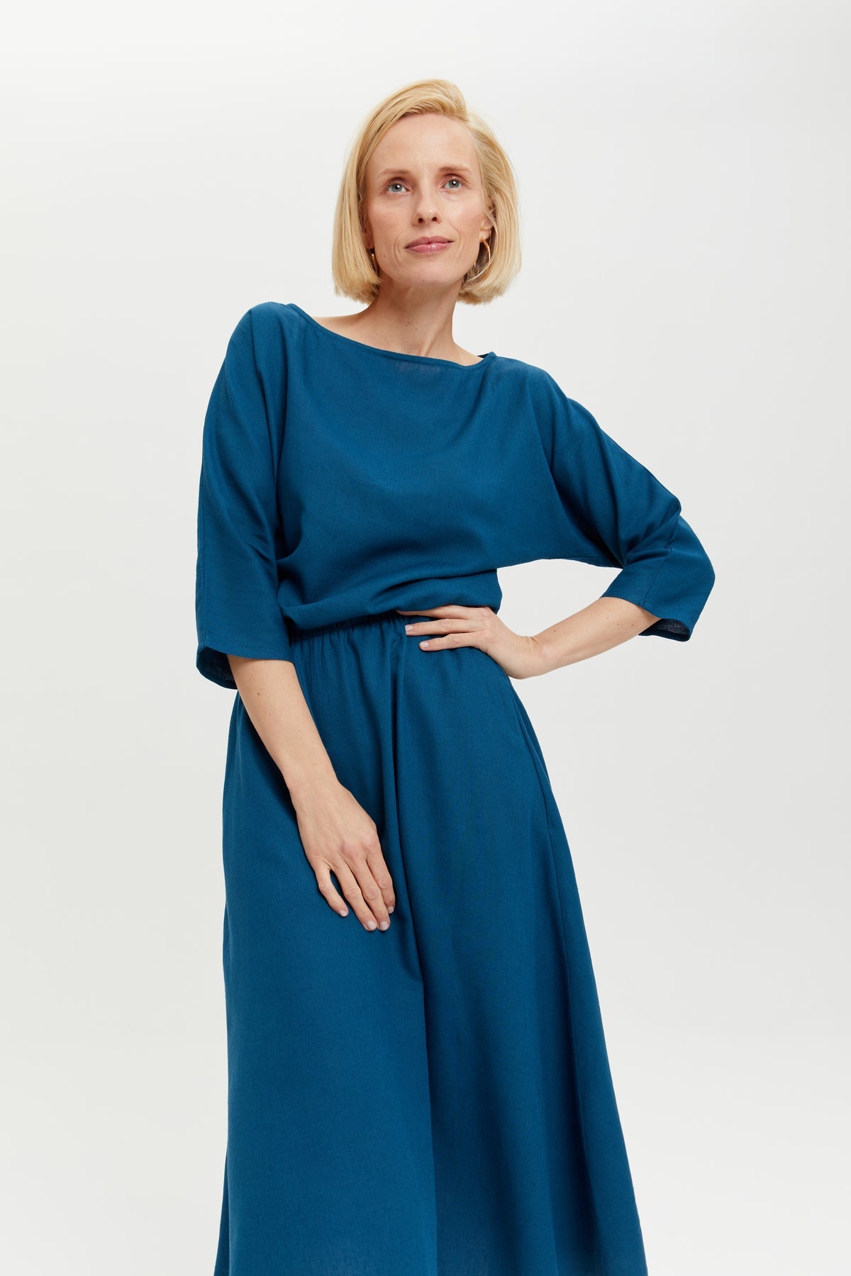 Nane | Linen dress with 3/4 sleeves in petrol blue by Ayani