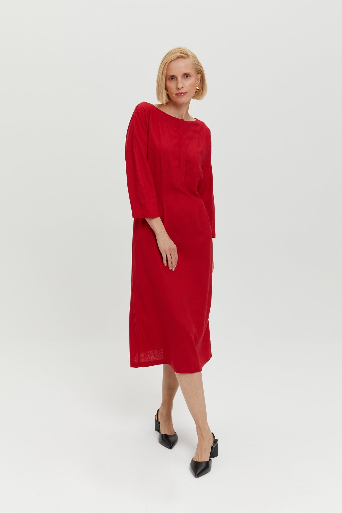 Lusin | Linen button front midi dress in red by Ayani