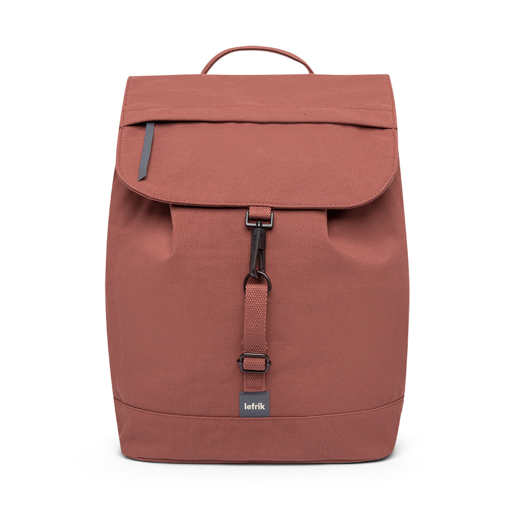 Roter Rucksack Scout Arles aus recycelten PET-Flaschen von Lefrik