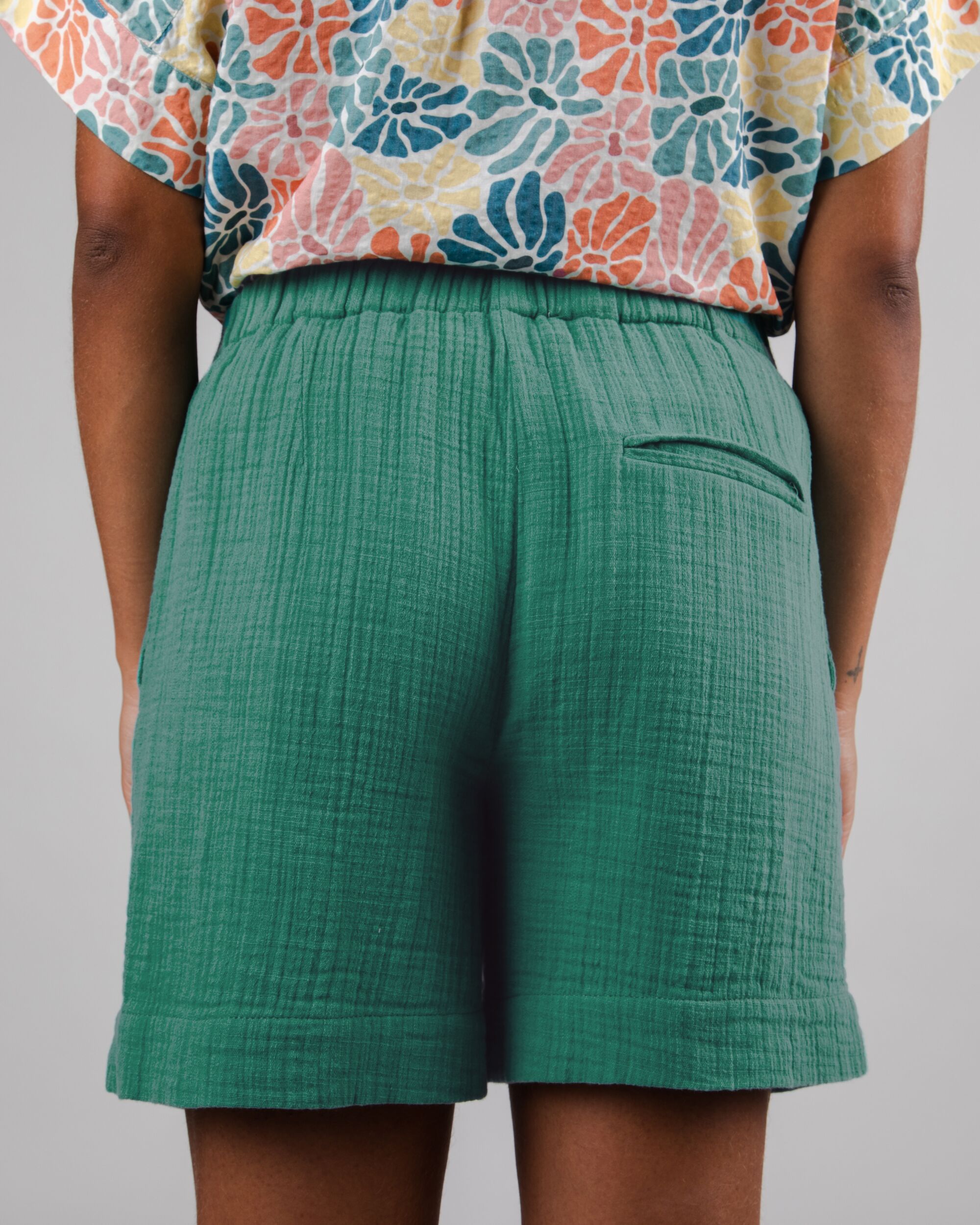 Bubble Shorts in grün aus Bio Baumwolle von Brava Fabrics