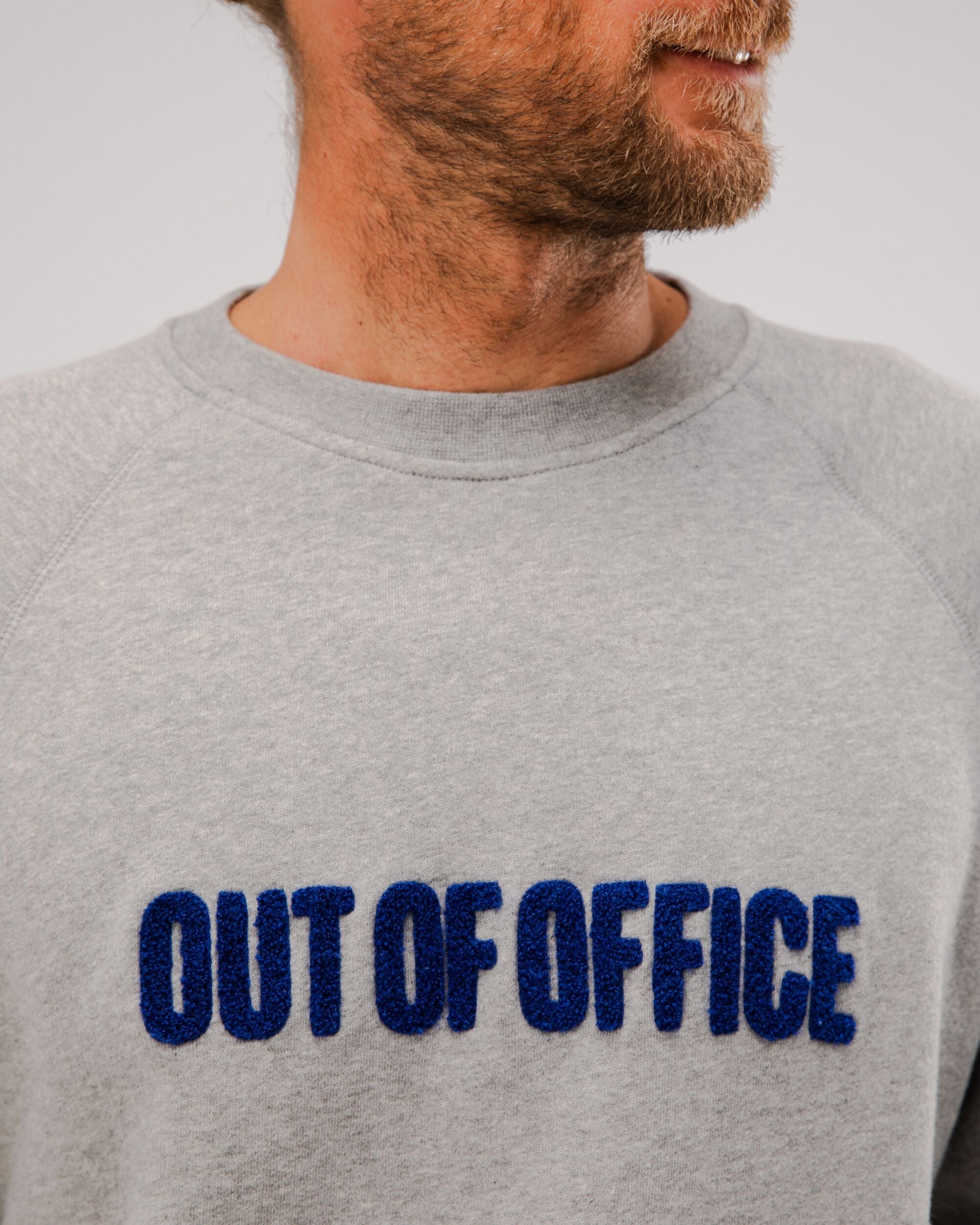 Out of Office Sweatshirt in grau aus Bio Baumwolle von Brava Fabrics