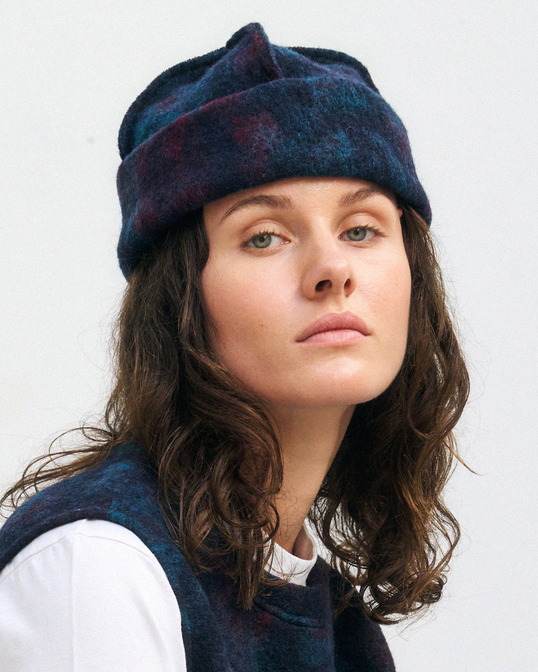 Blauer Toque aus Bio-Wollmischung von Rotholz