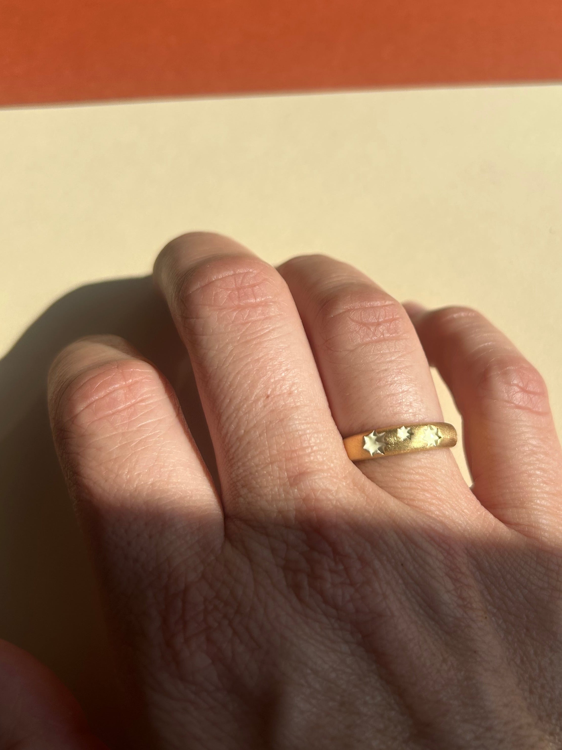 Bague STAR*ina émail blanc cassé édition limitée