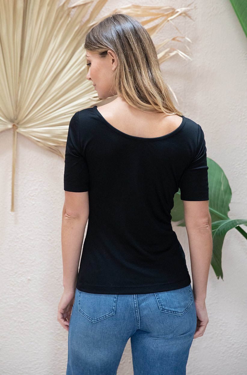 T-shirt noir Jasmin en 100% Tencel de Avani 