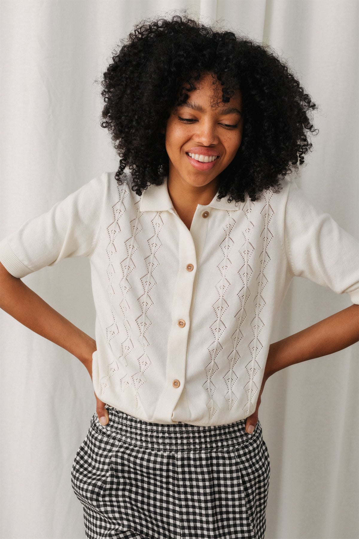 Short-sleeved knitted cardigan GALLMO in ecru made of organic cotton by TWOTHIRDS