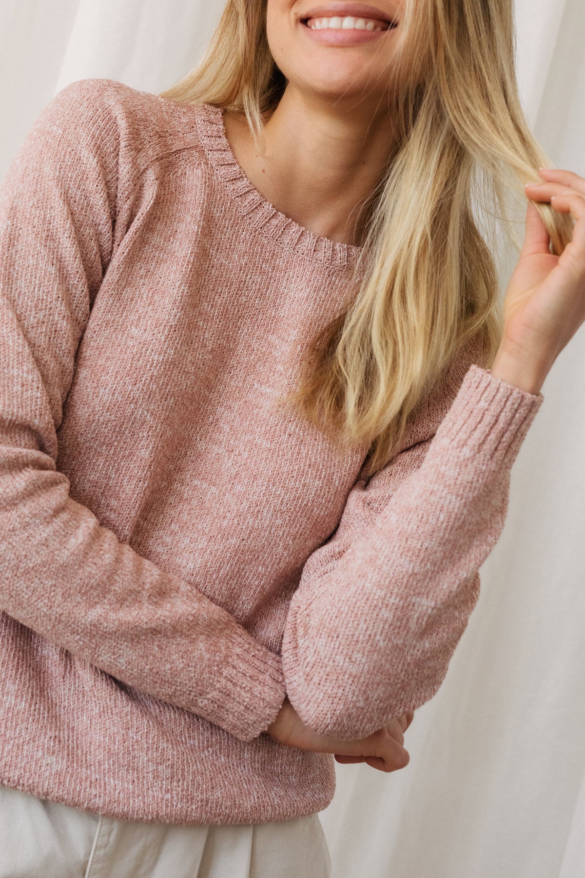 MUUIDO knitted sweater in rose made of organic cotton by TWOTHIRDS