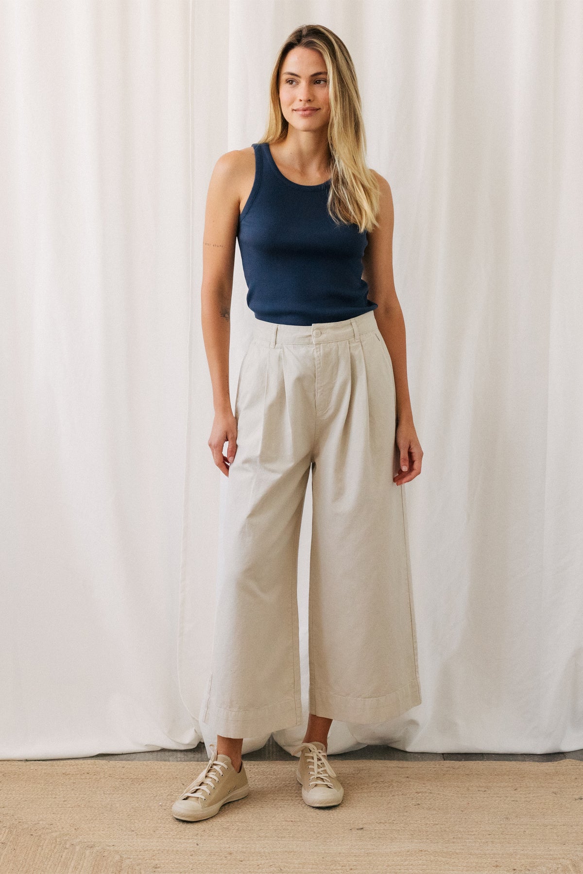 SANDHAMN trousers in beige made of organic cotton and linen by TWOTHIRDS