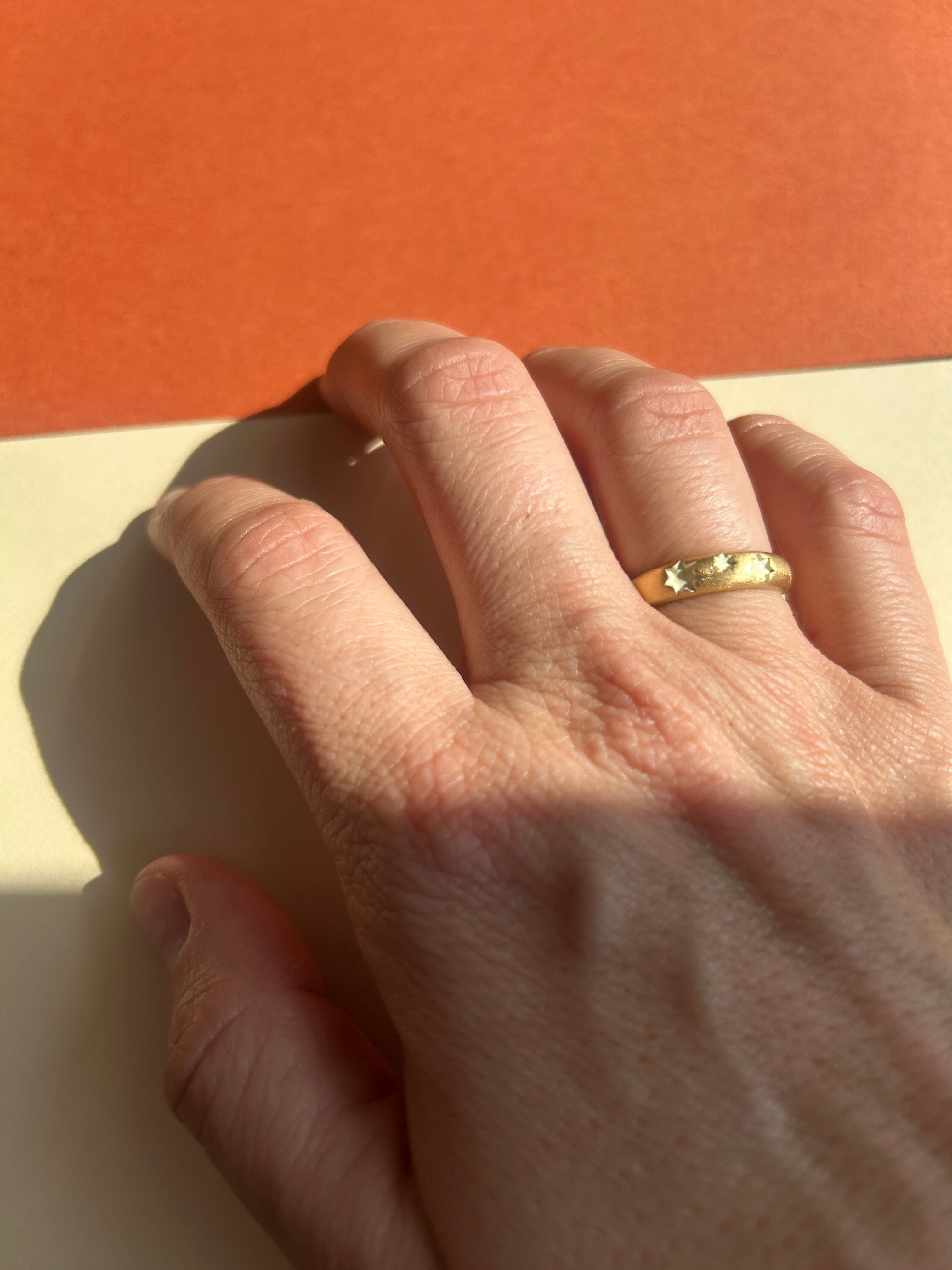Bague STAR*ina émail blanc cassé édition limitée