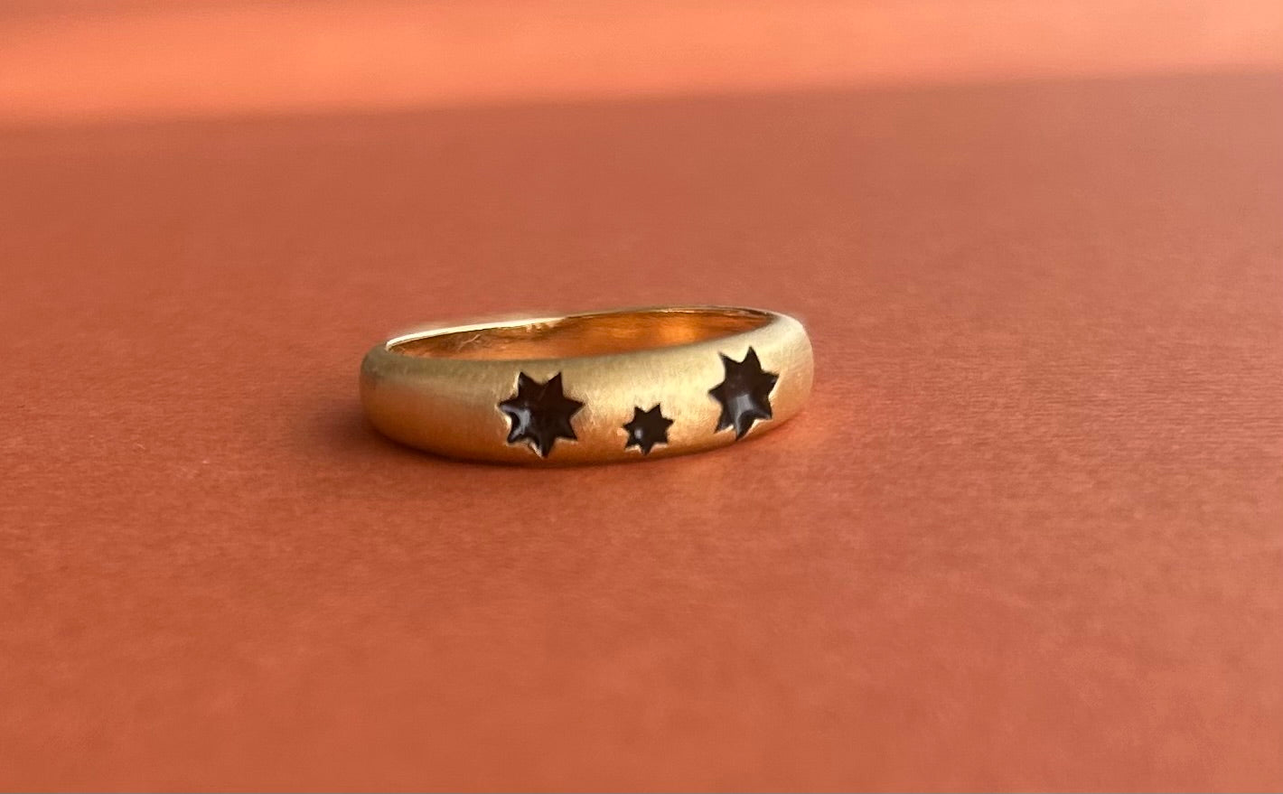 STAR*ina Ring Enamel Black Limited Edition