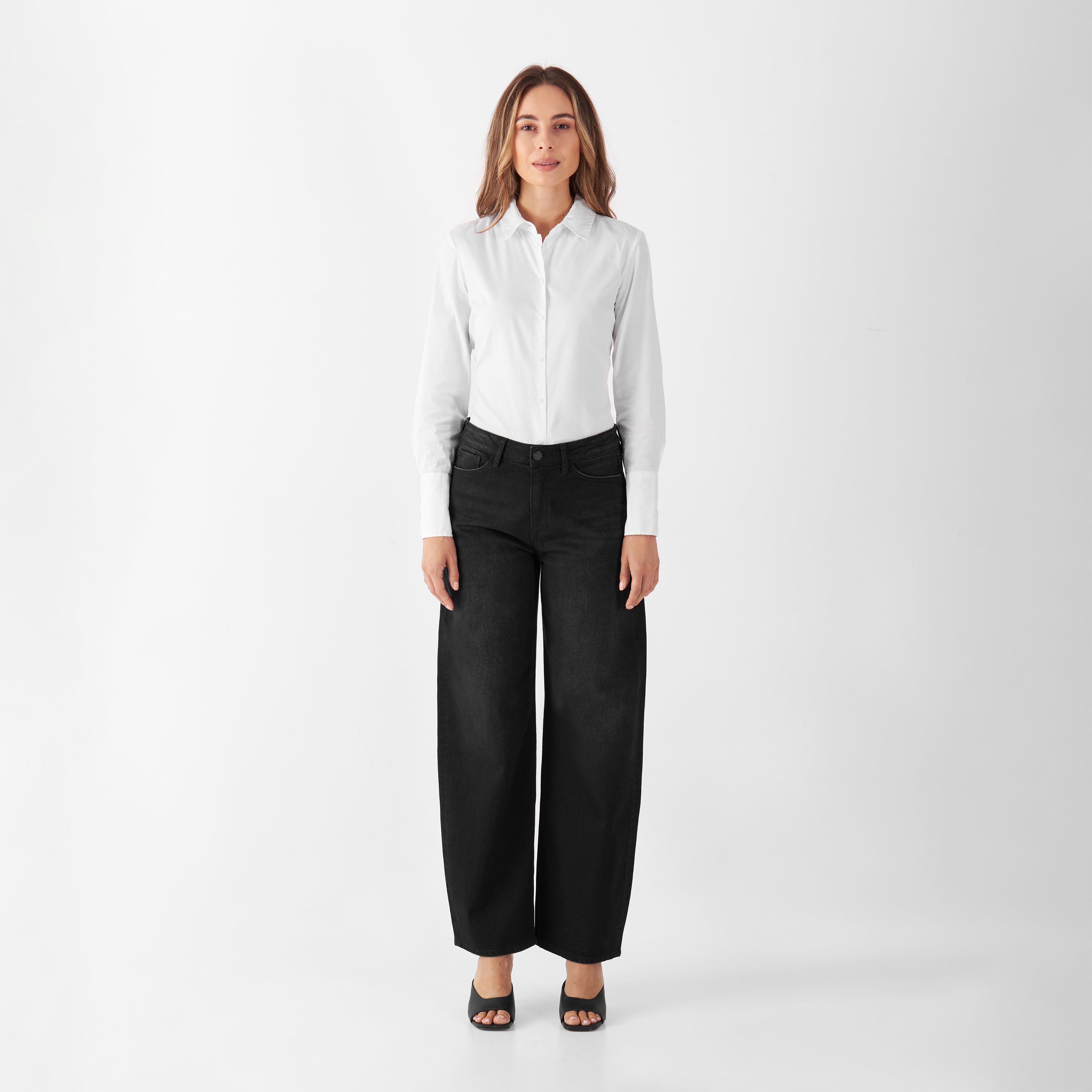 Black ASH Barrel Leg jeans made from organic cotton by Dawn Denim