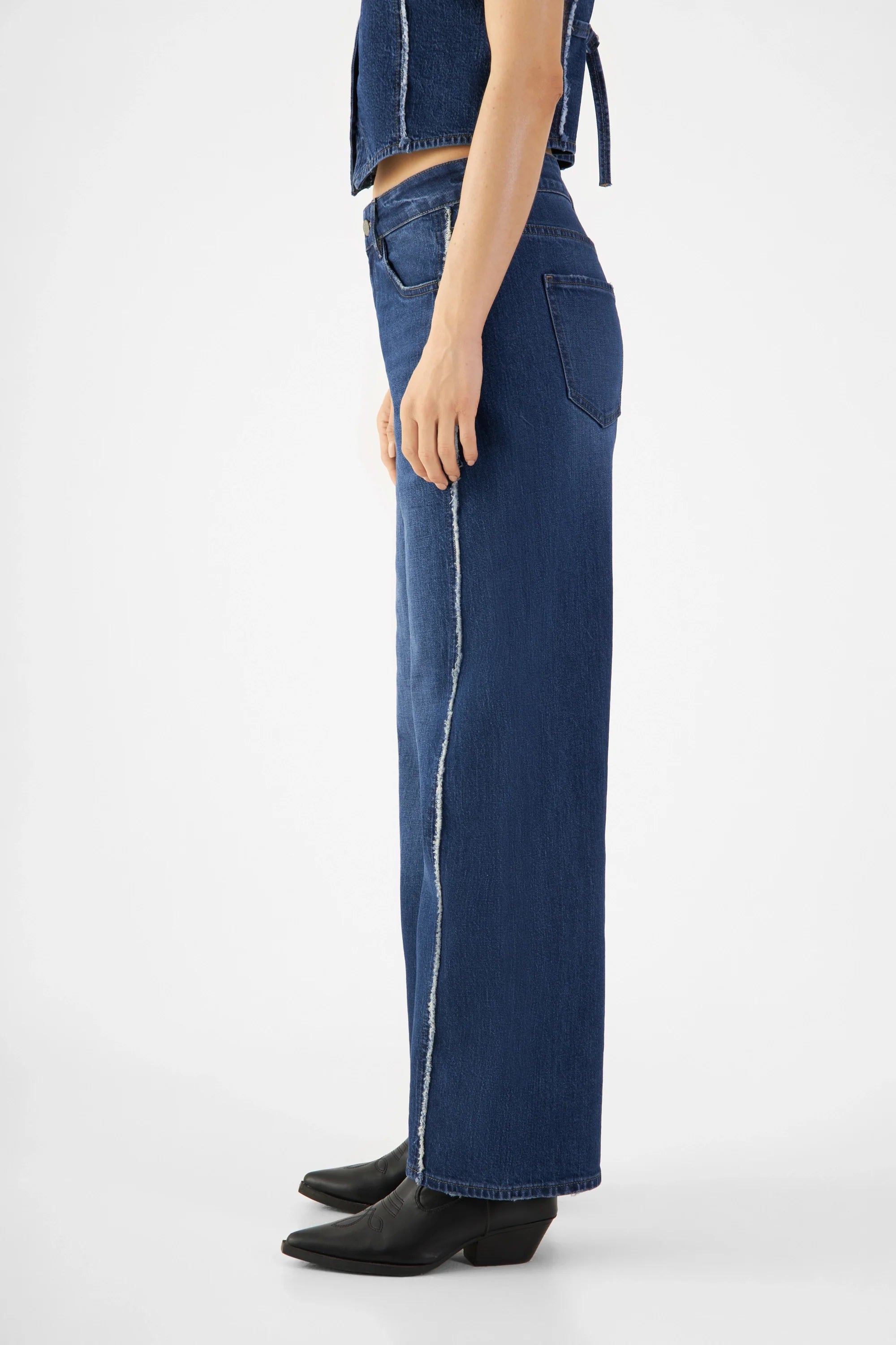 Dunkelblaue Jeans ASH Barrel Leg aus Bio-Baumwolle von Dawn Denim