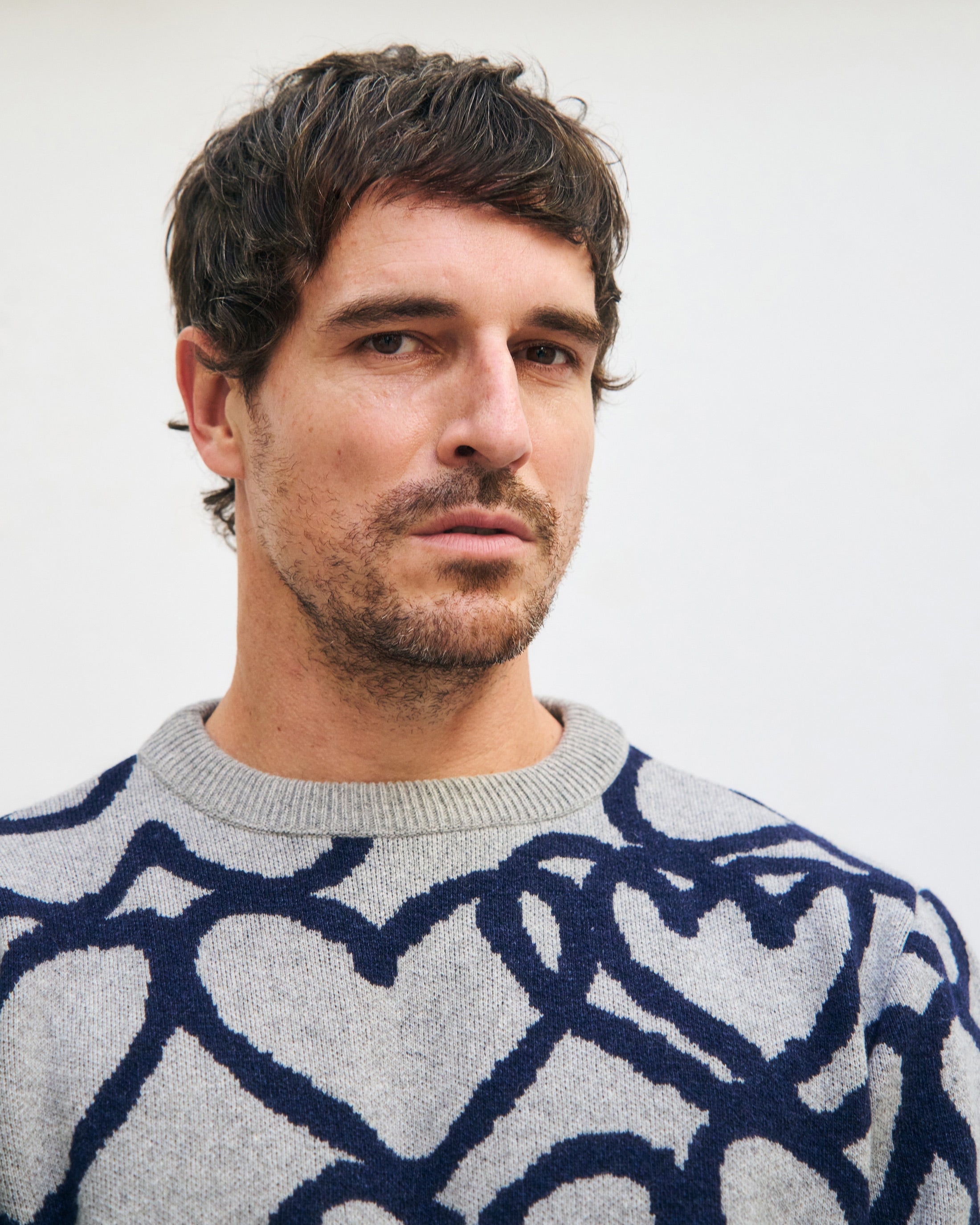 Hellgrauer Strick-Sweater Affection aus recycelter Wolle von Rotholz