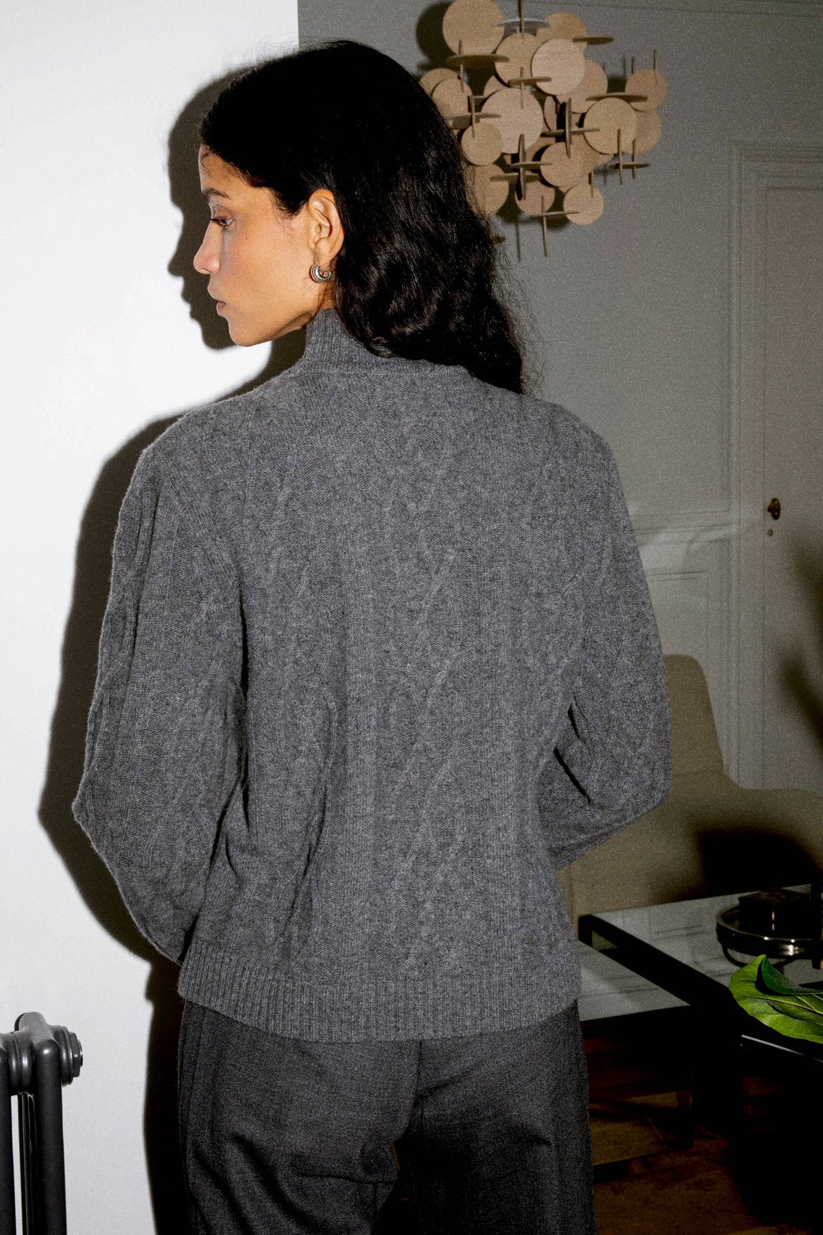 Grauer Pullover Hosta aus 100% Merinowolle von Avani