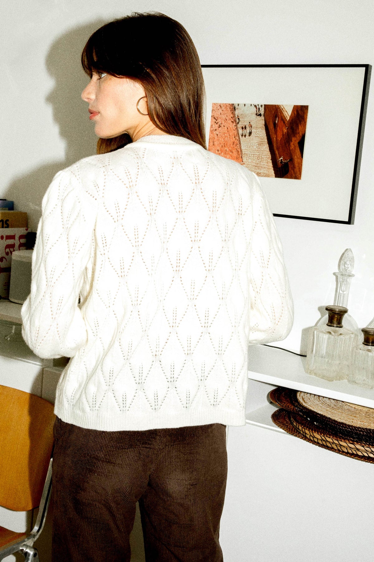Weisse Strickjacke Astelia aus 100% Merinowolle von Avani