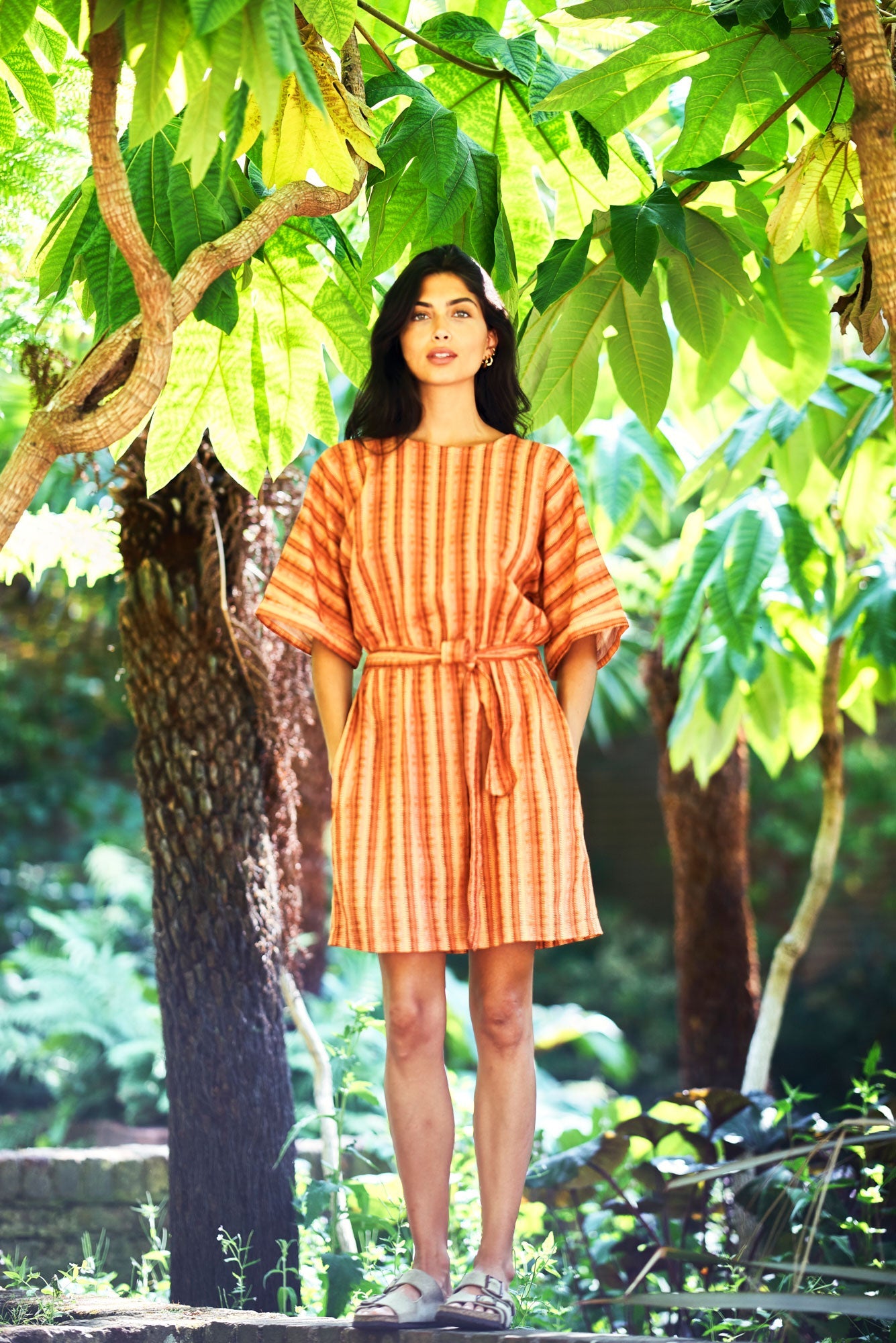 Orange gestreiftes Kleid AZUL aus 100% Bio-Baumwolle von Komodo