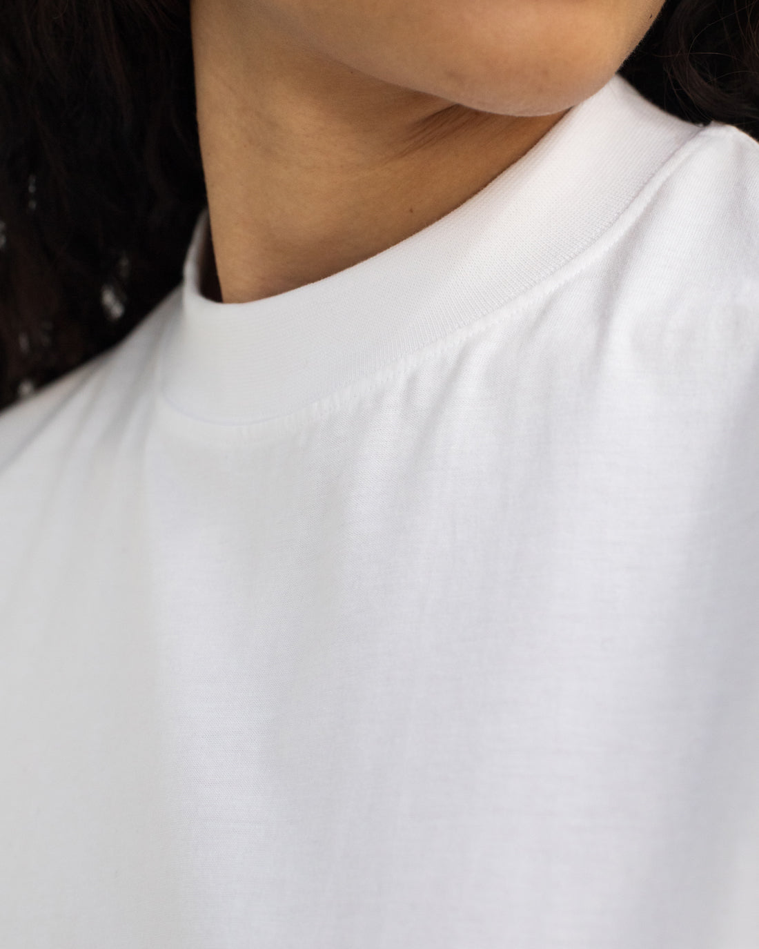 White basic T-shirt with wide collar made of 100% organic cotton by Rotholz