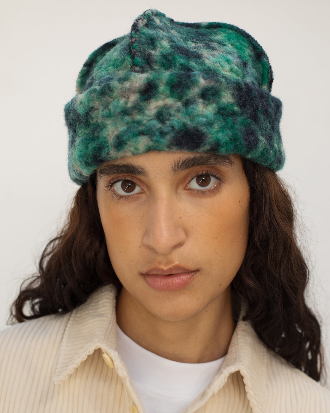 Sherpa Toque Organic Wool Blend - Multi fabriqué à partir d'un mélange de laine biologique de Rotholz