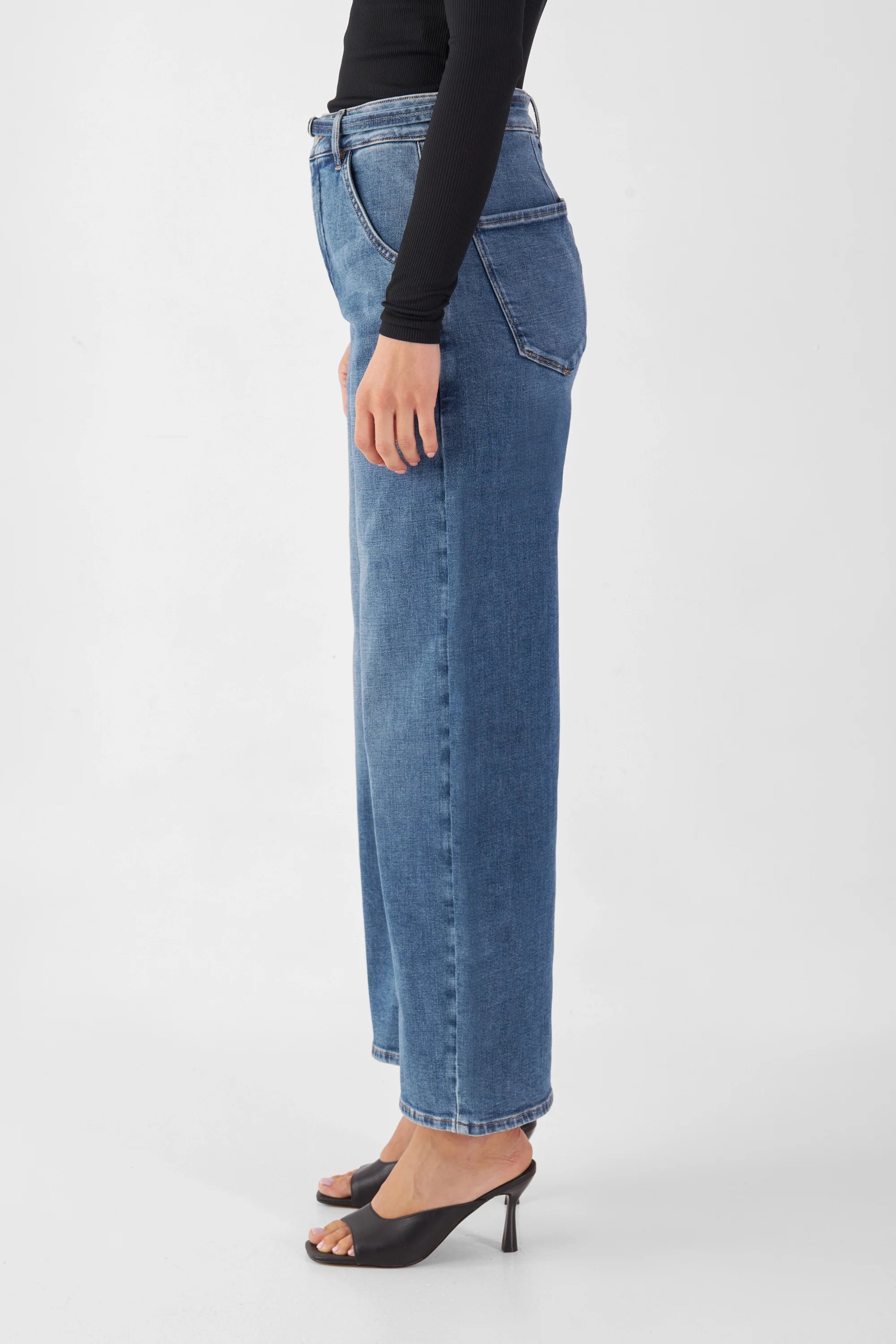 Blue BLINK High Waist Jeans made from organic cotton by Dawn Denim