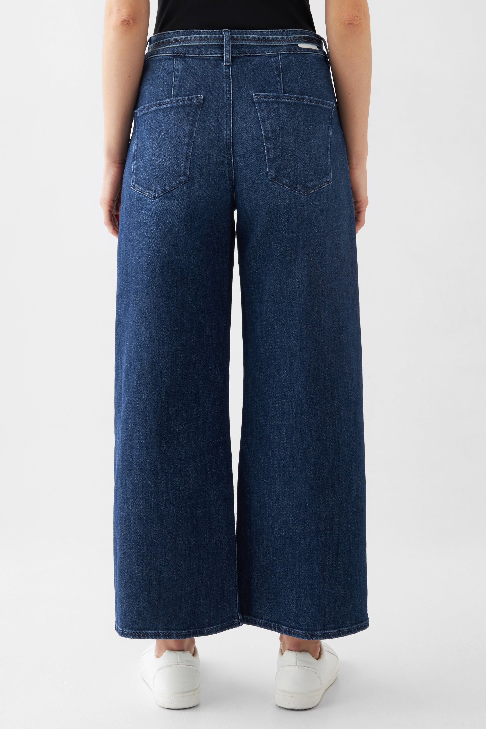 Blue BLINK High Waist Jeans made from organic cotton by Dawn Denim