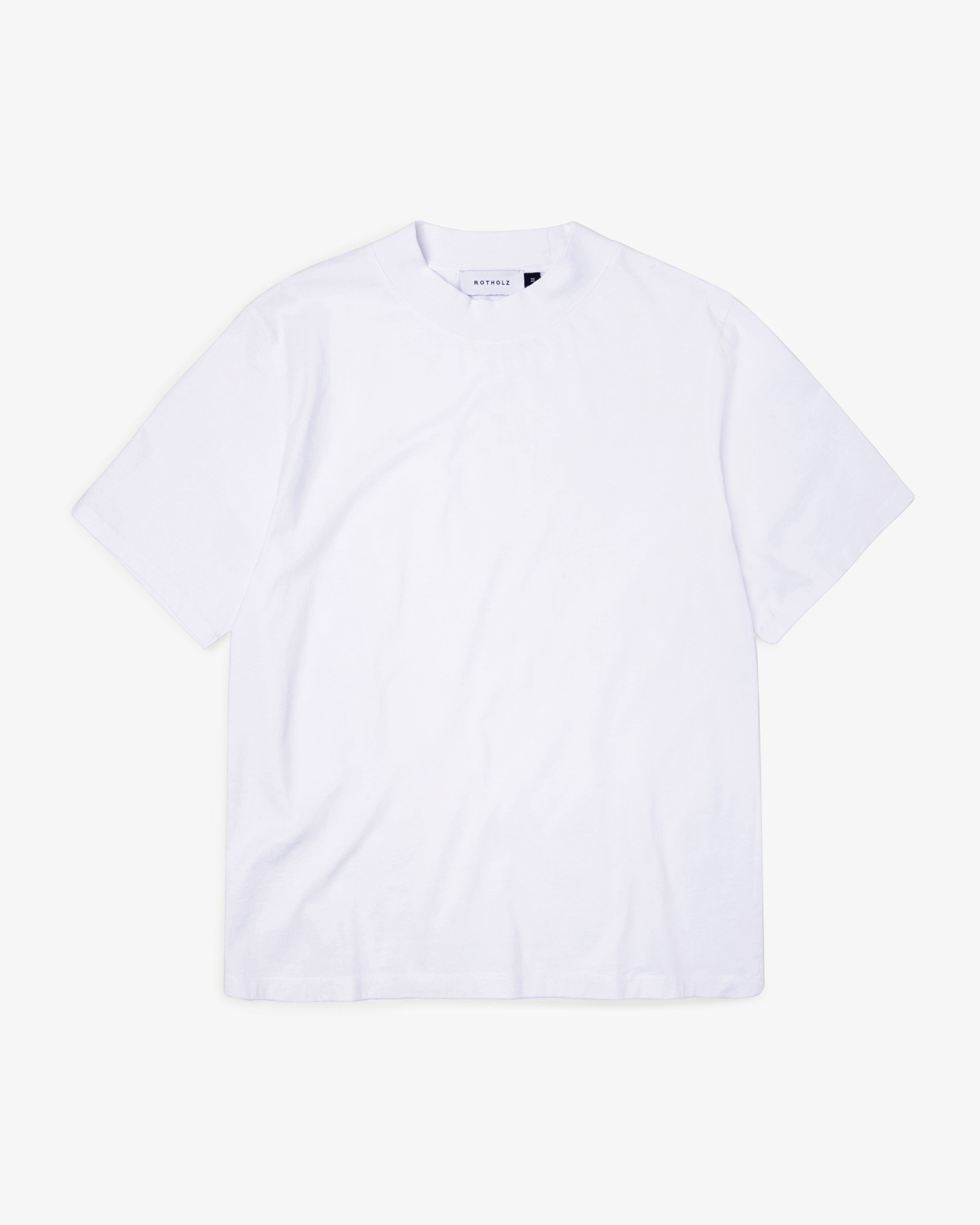 Weisses T-Shirt mit breitem Kragen aus 100% Bio-Baumwolle von Rotholz