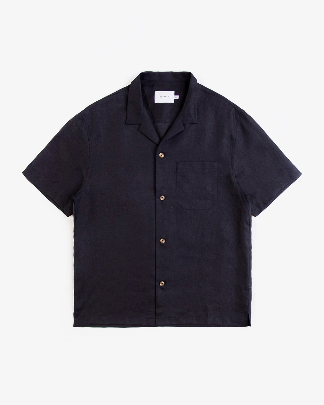 Black, short-sleeved bowling shirt made from 100% linen by Rotholz