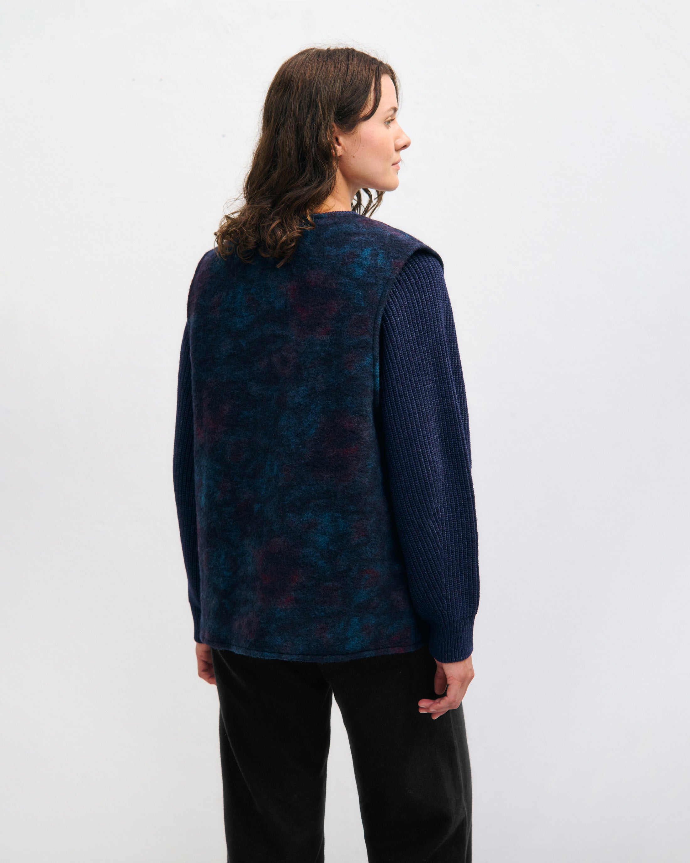 Organic wool blend vest from Rotholz