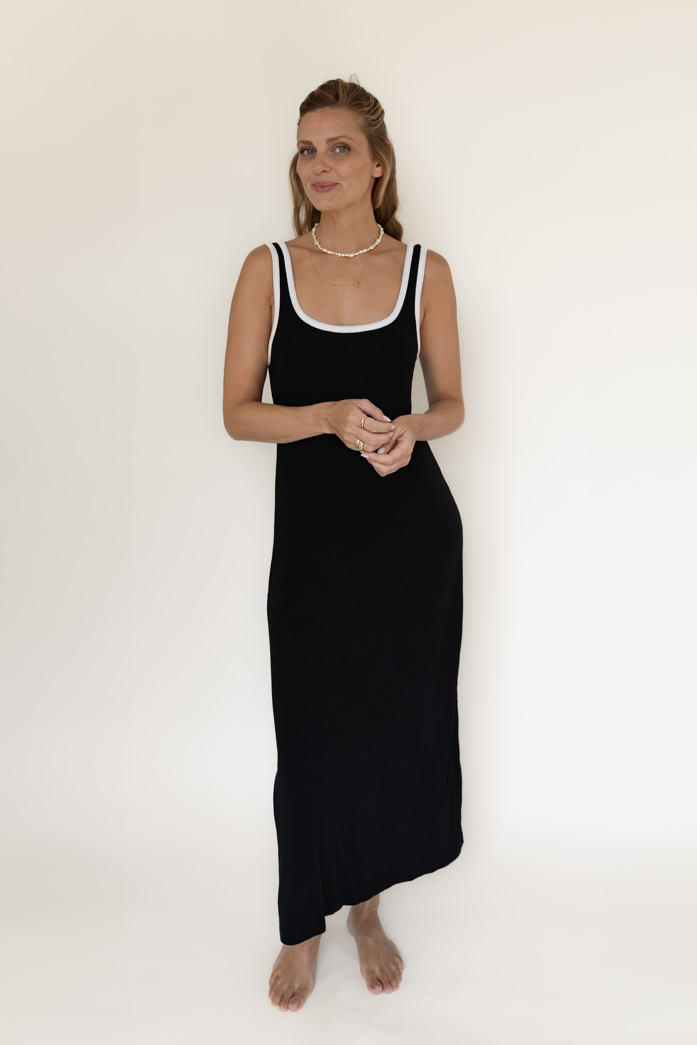 Schwarzes Kleid MIIA aus Modal von Pura Clothing