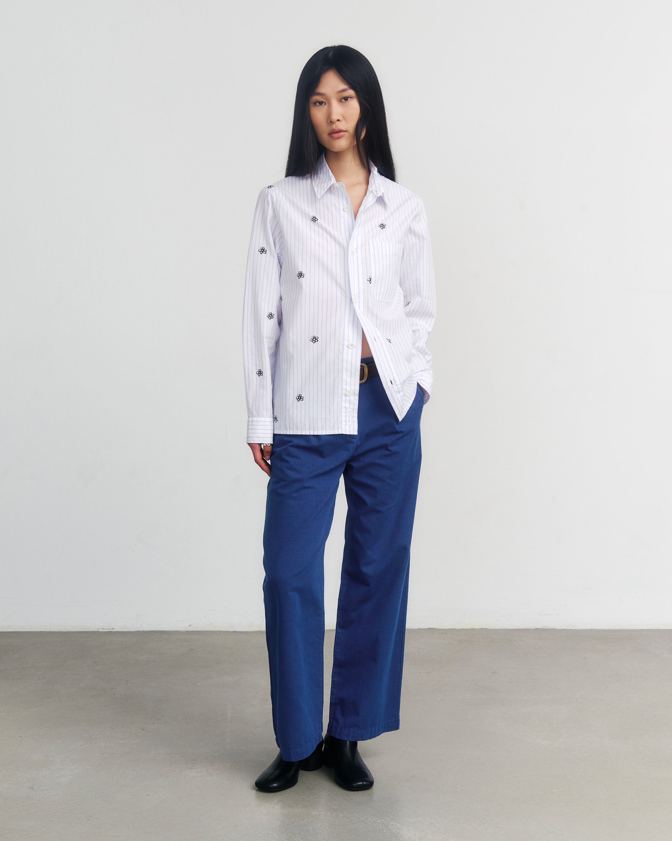 Chemise rayée claire à imprimé floral en coton biologique Rotholz